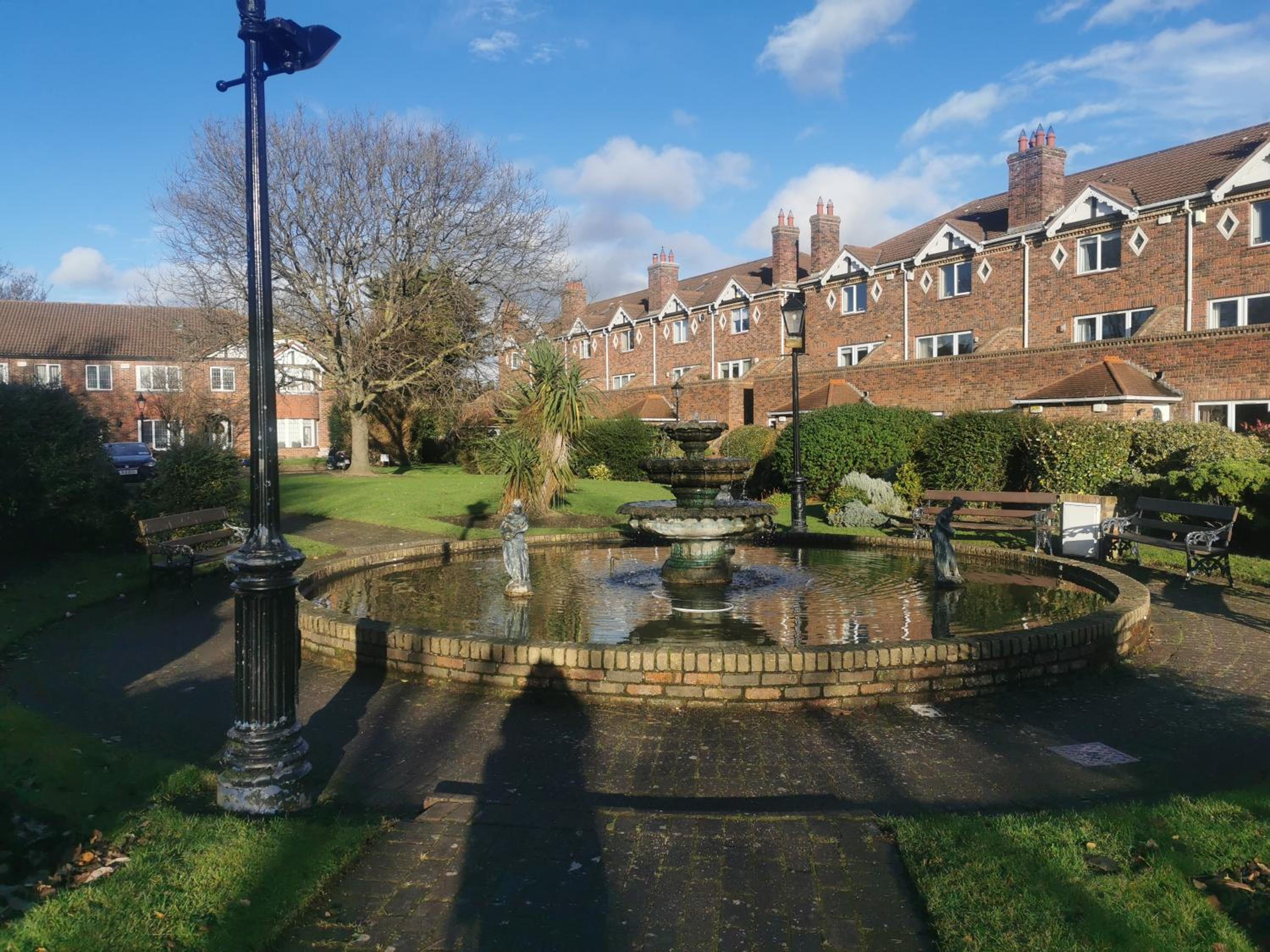 Single room in a charming apartment with the terrace in Sandymount