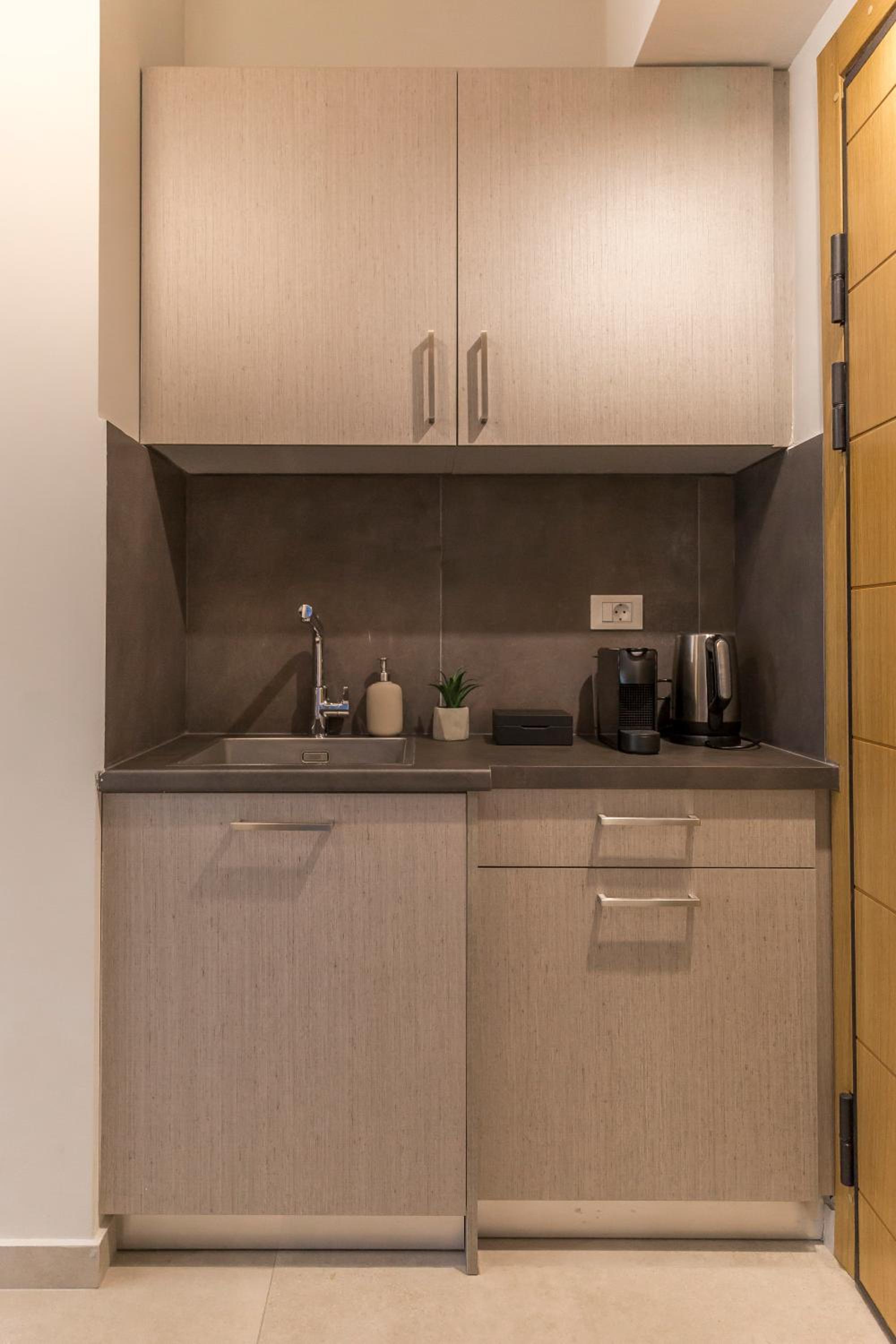 Cubes Living Athens Goudi