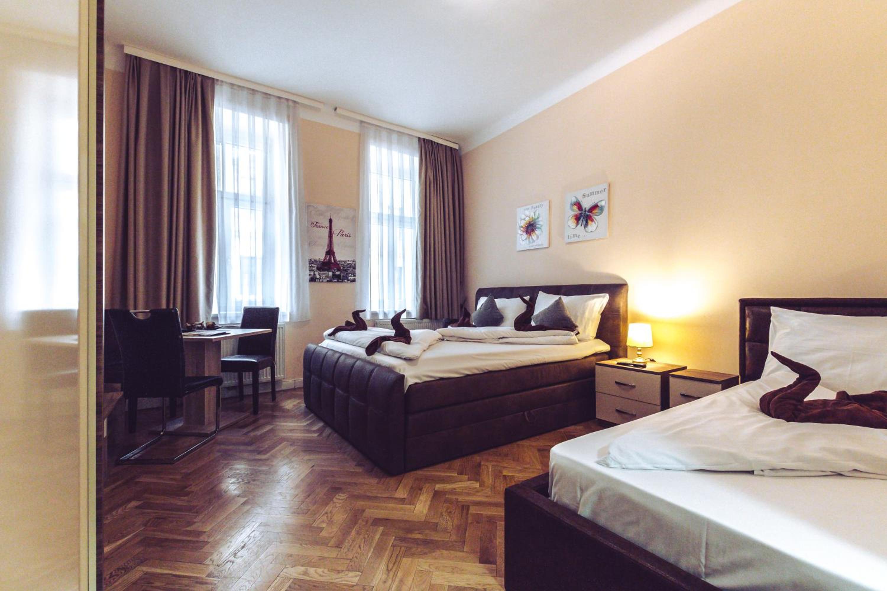 Aurellia Apartments