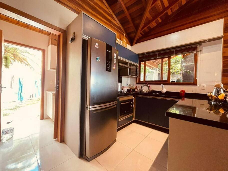 Casa nova estilo colonial