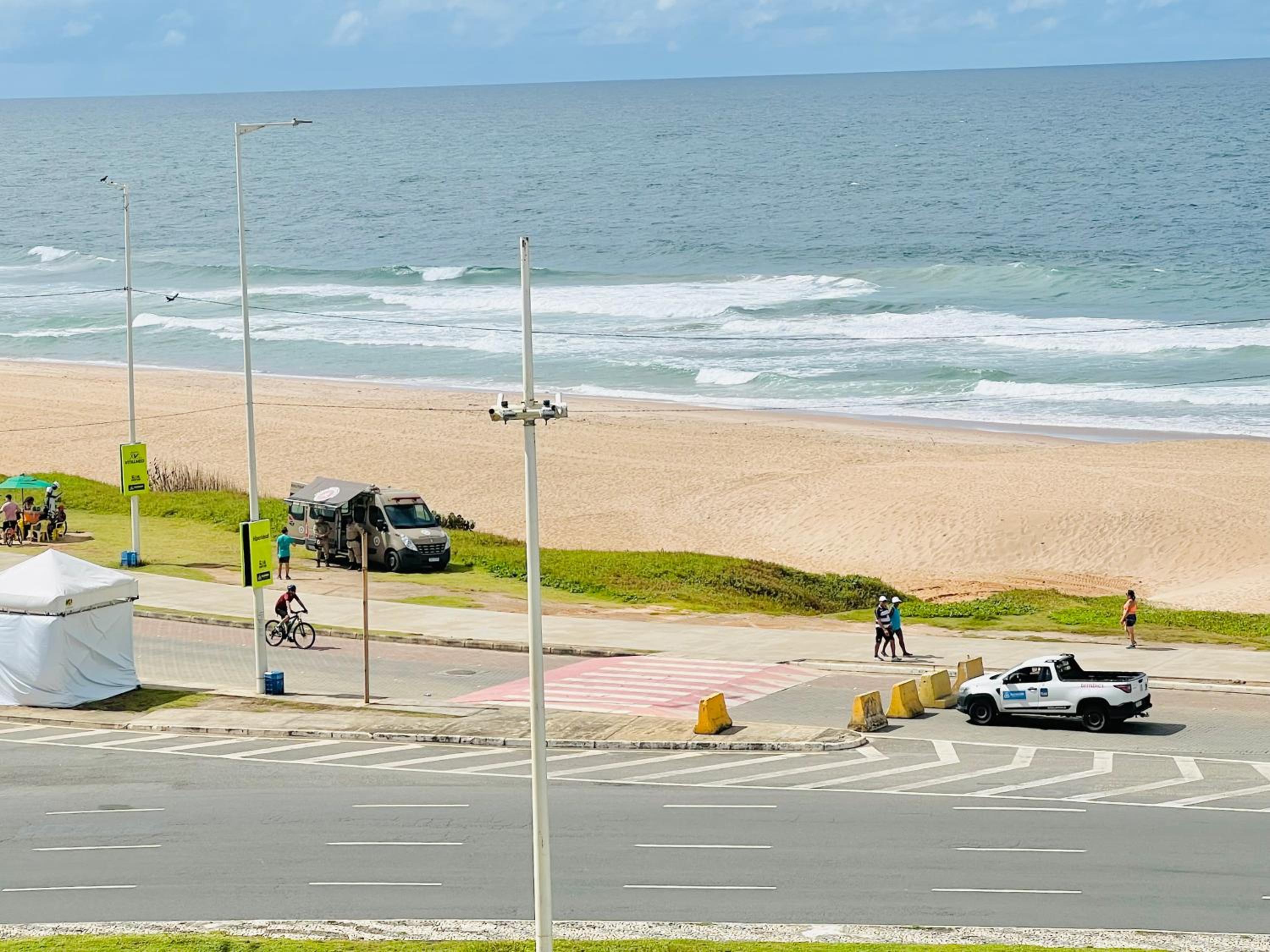 Brisa da praia ao lado Centro de Convenções