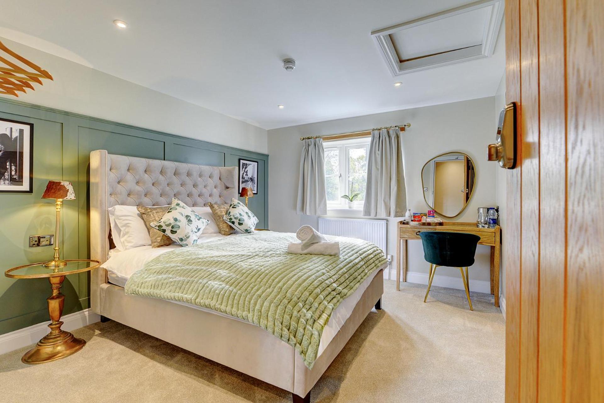 The Bridge House Henley view 5