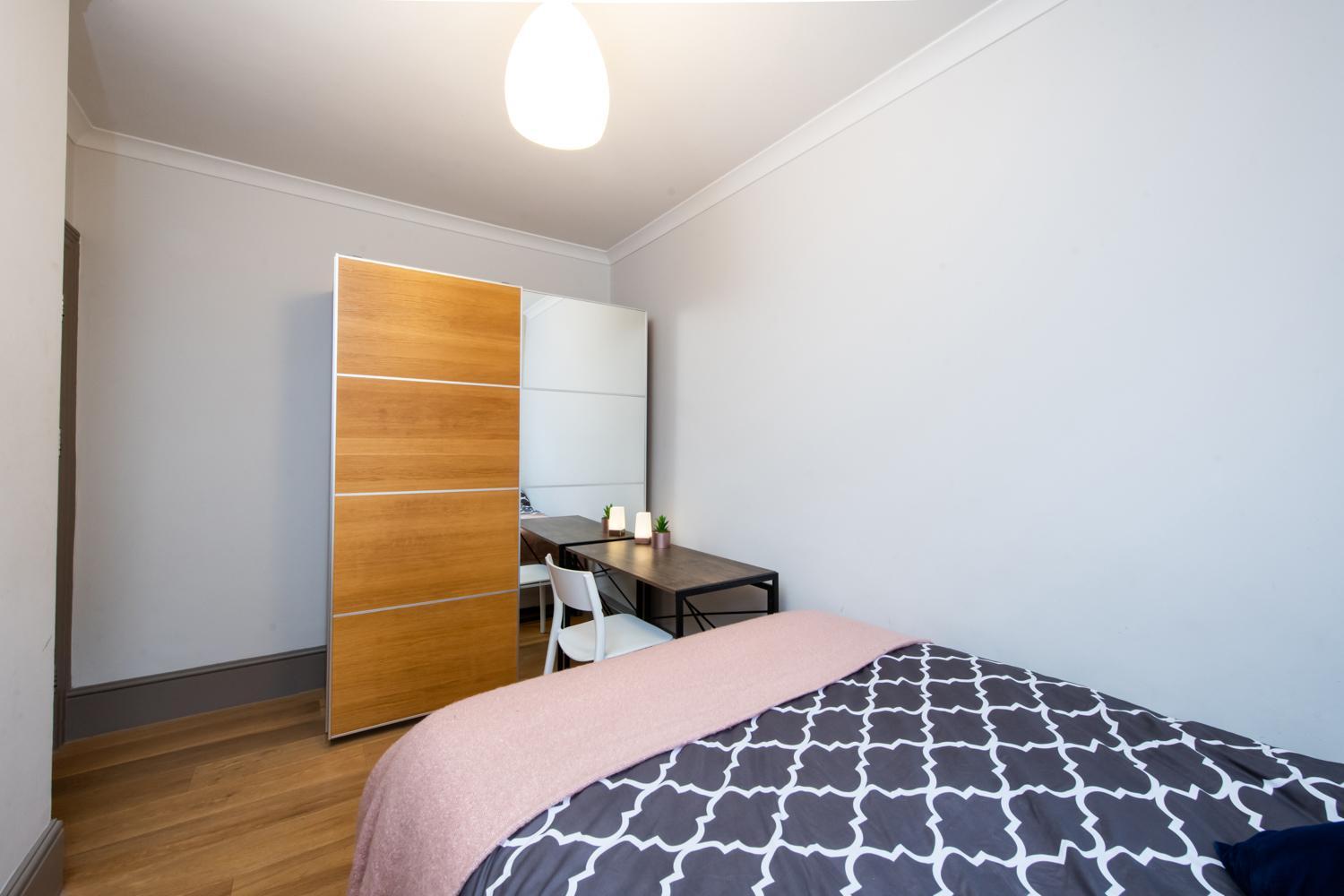 2Bed Cosy Flat in Vibrant Fitzrovia