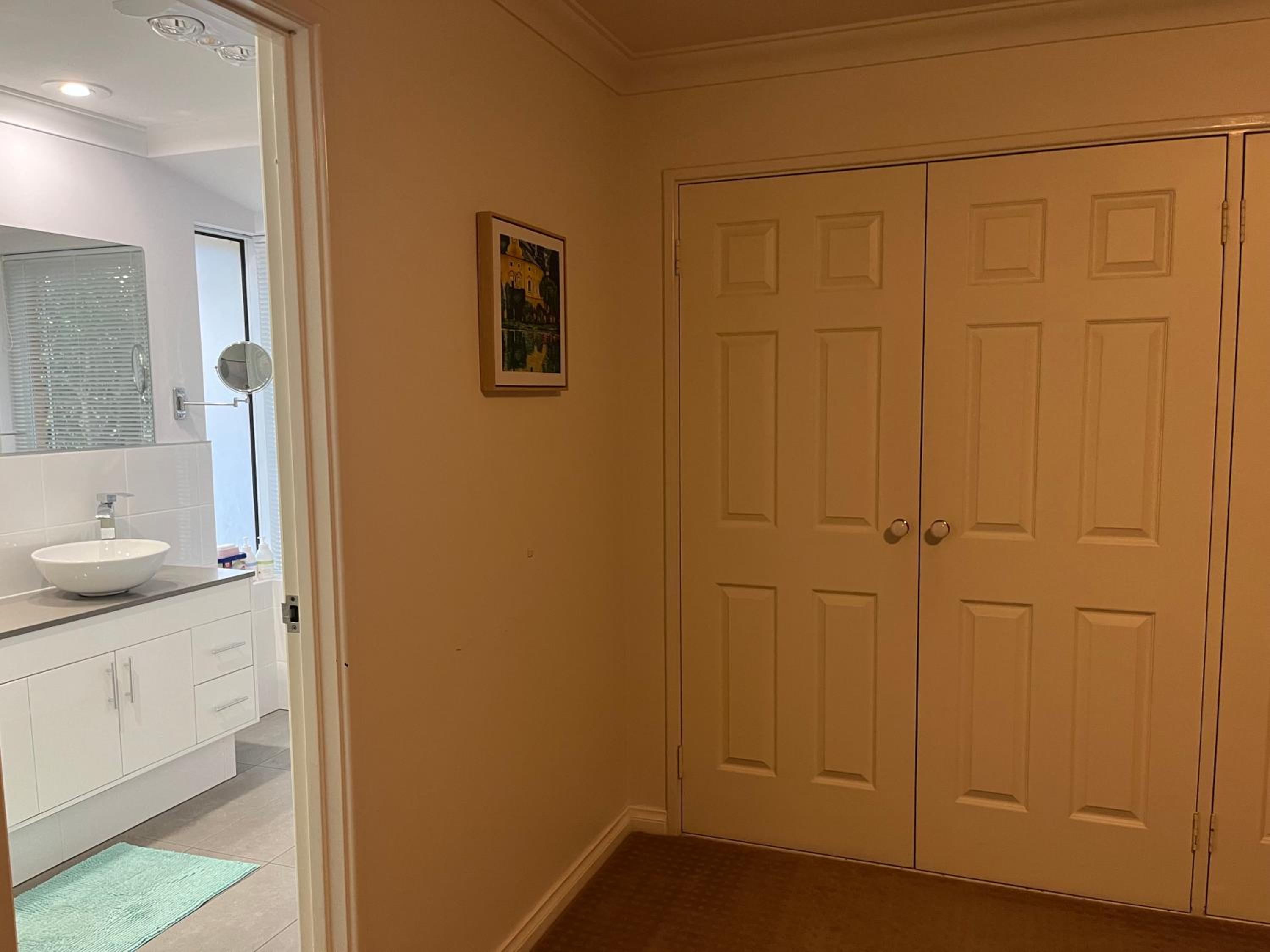 Applecross 2 Bedrooms by Swan River