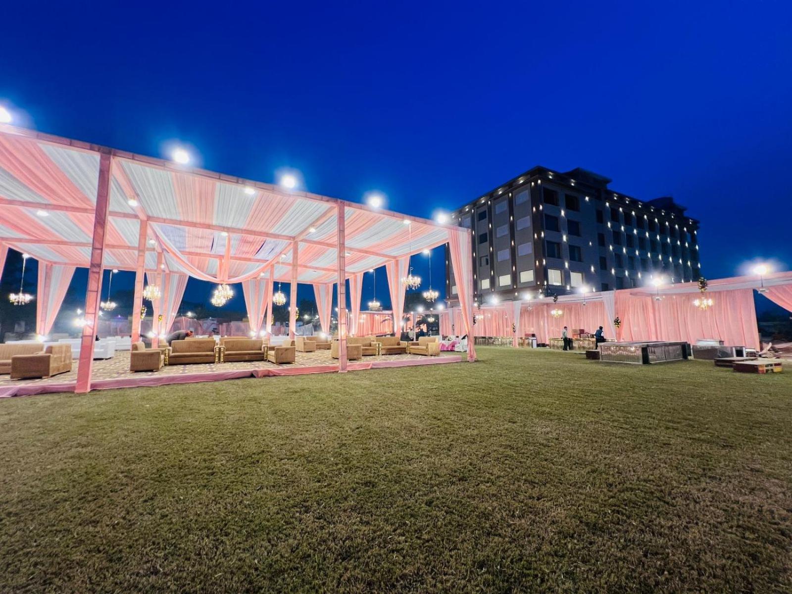 meeting & event spaces