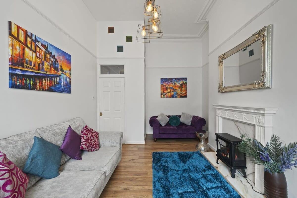 Modern Flat on The Hoe w Private Parking view 3