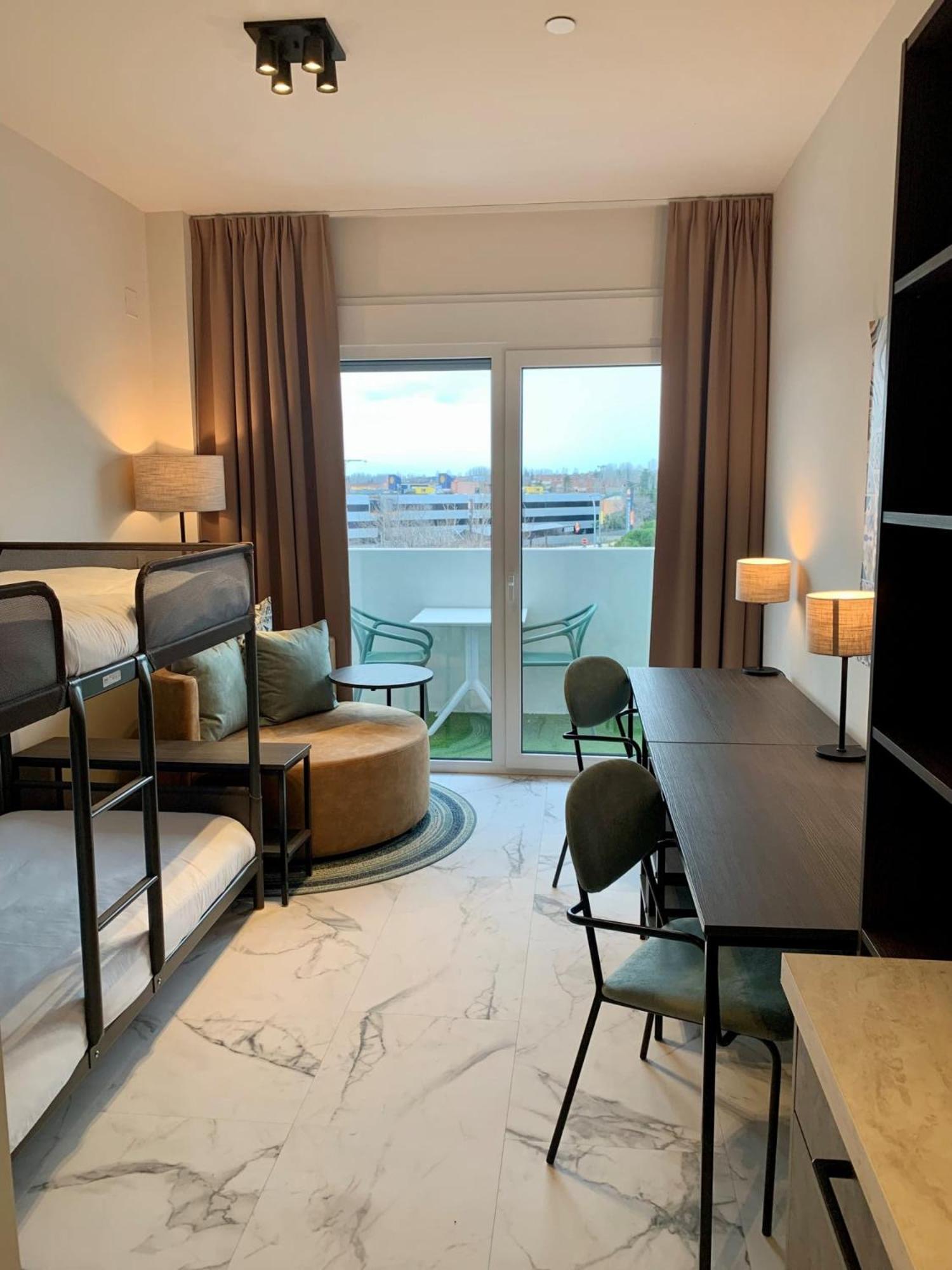 Student Experience Madrid Pozuelo - Luxury Hostel
