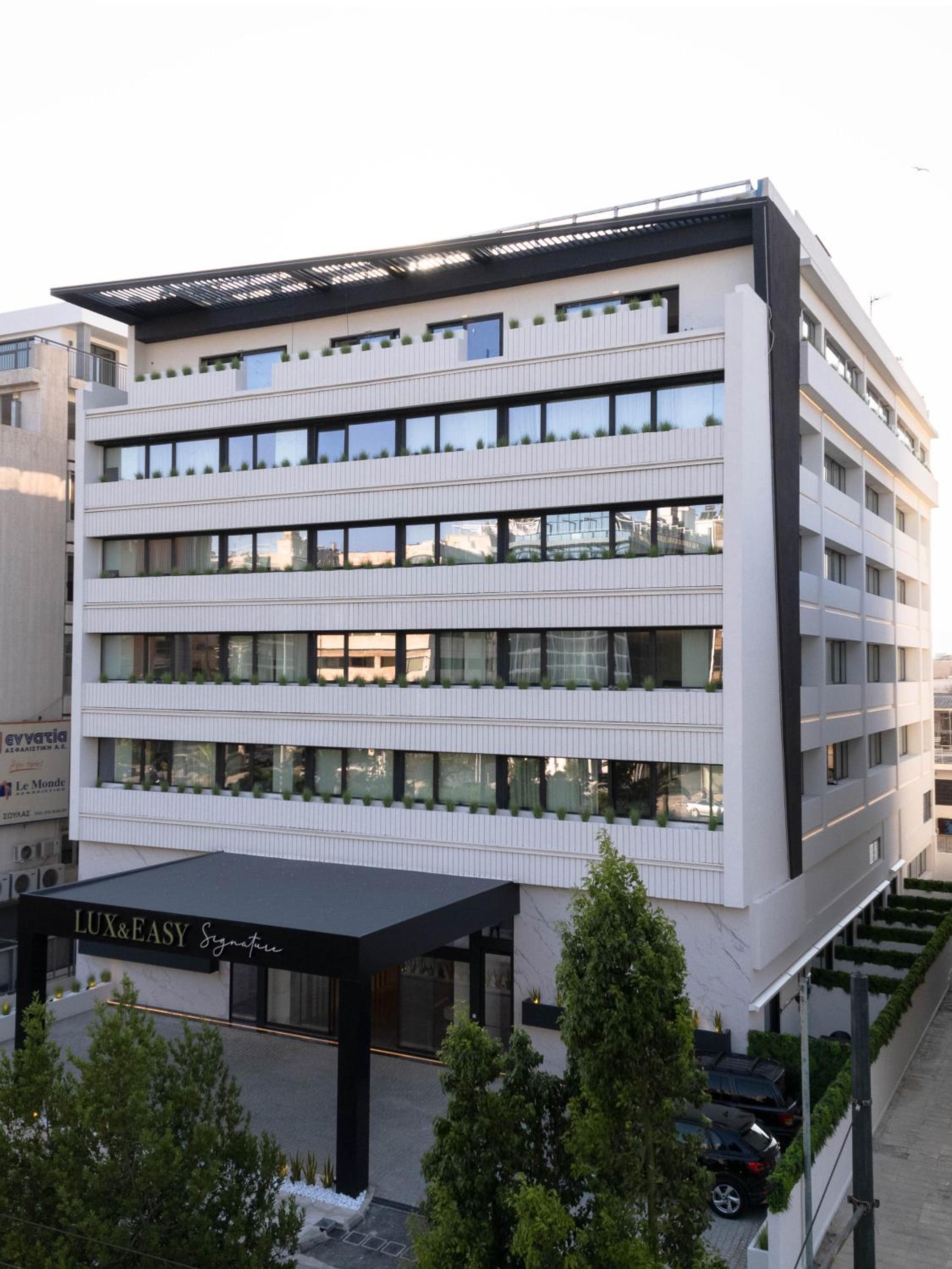 Hotel LUX&EASY Signature Syggrou 234 - Image 1