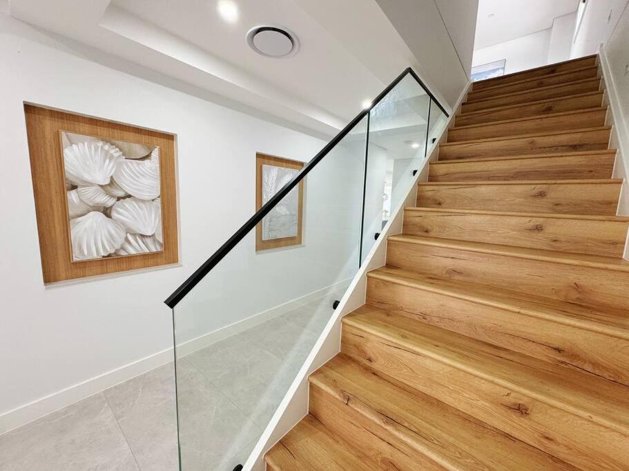 Peaceful Luxury 4 Bedroom House