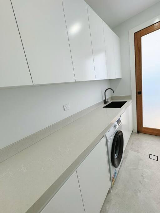 Peaceful Luxury 4 Bedroom House