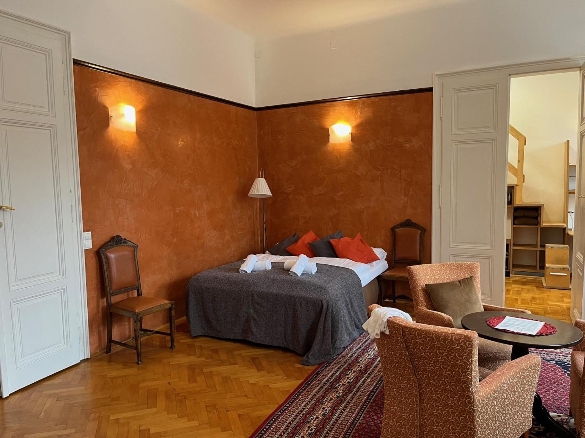 Stylish, Cosy & Central