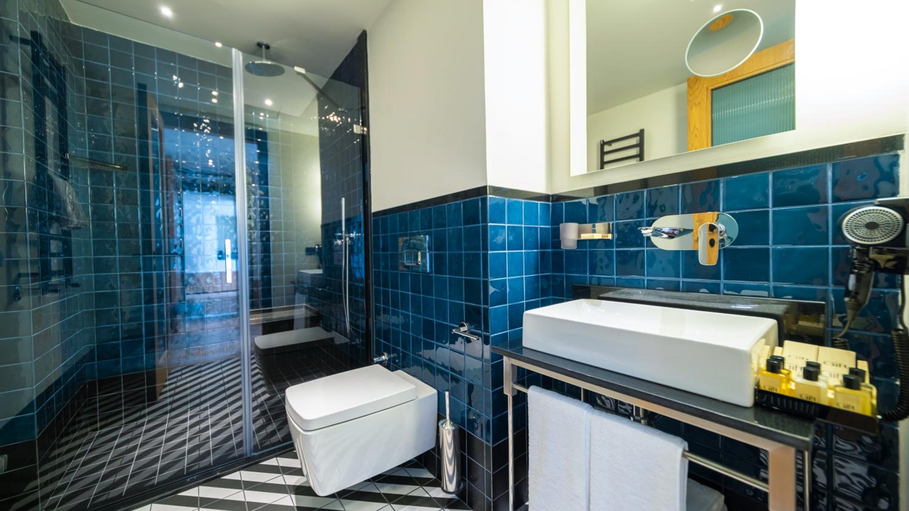 The Gift Otel - Image 90