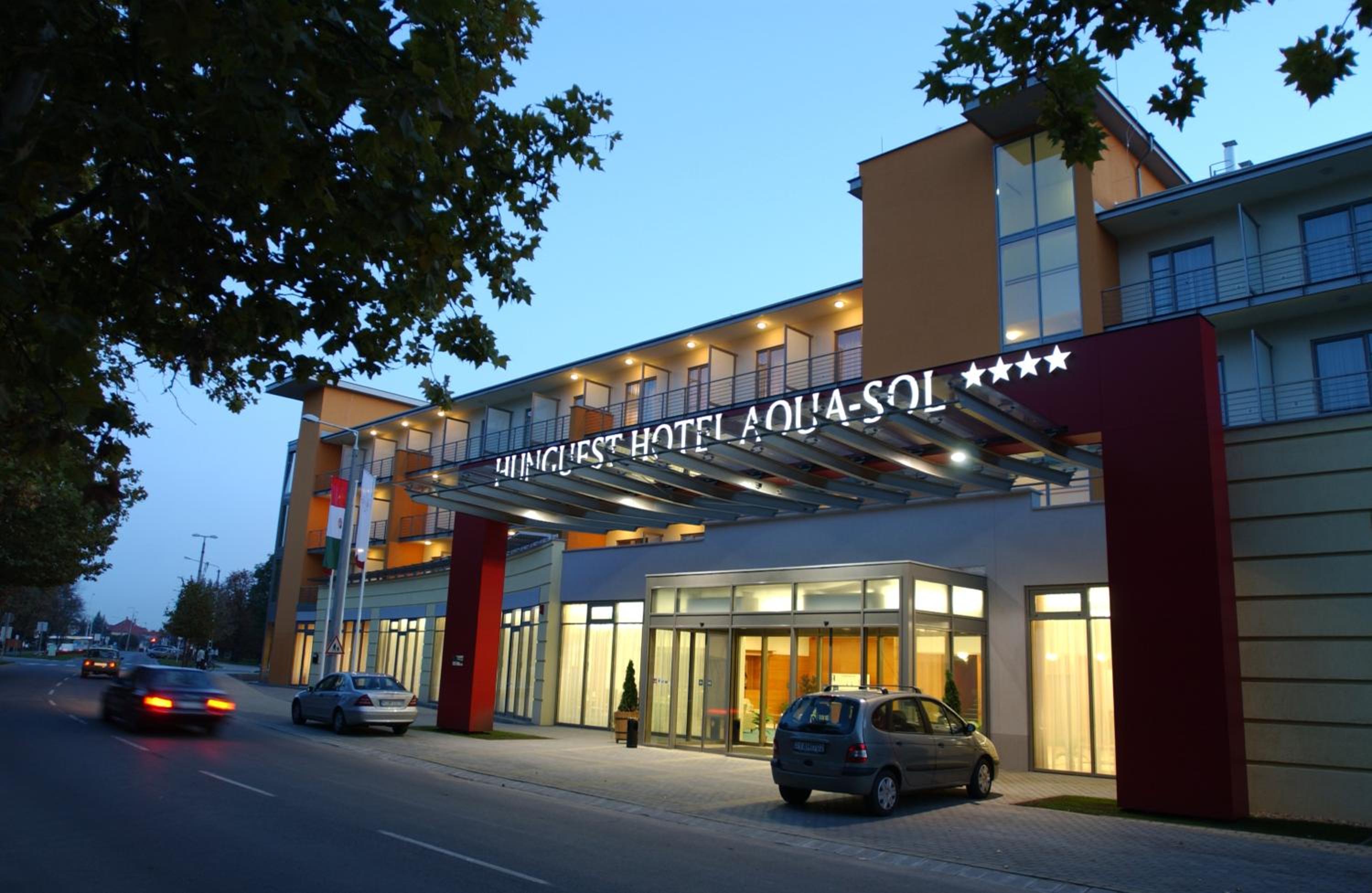 Hotel Hunguest Hotel Aqua Sol - Image 1