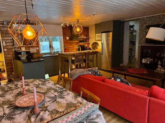 Stunning6B2B views,jacuzzi,sauna