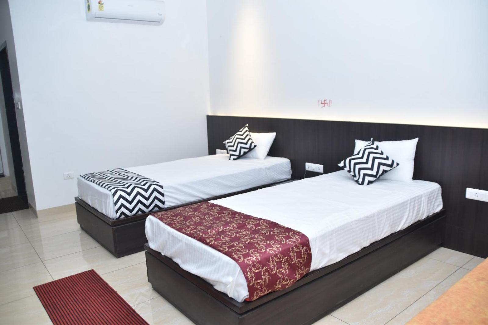 Hotel Shivlok International By BookingCare