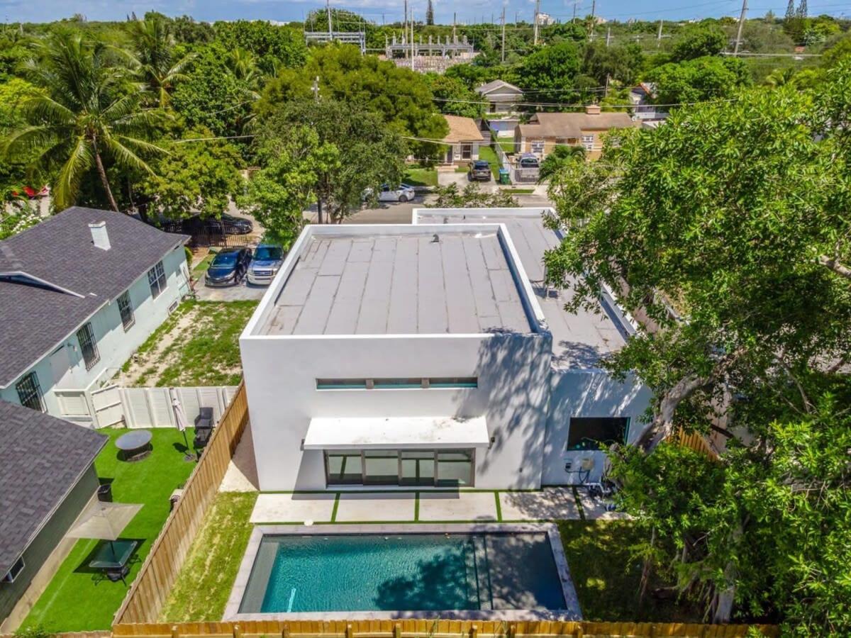 Lux Villa with Pool, Wynwood House by RoveTravel