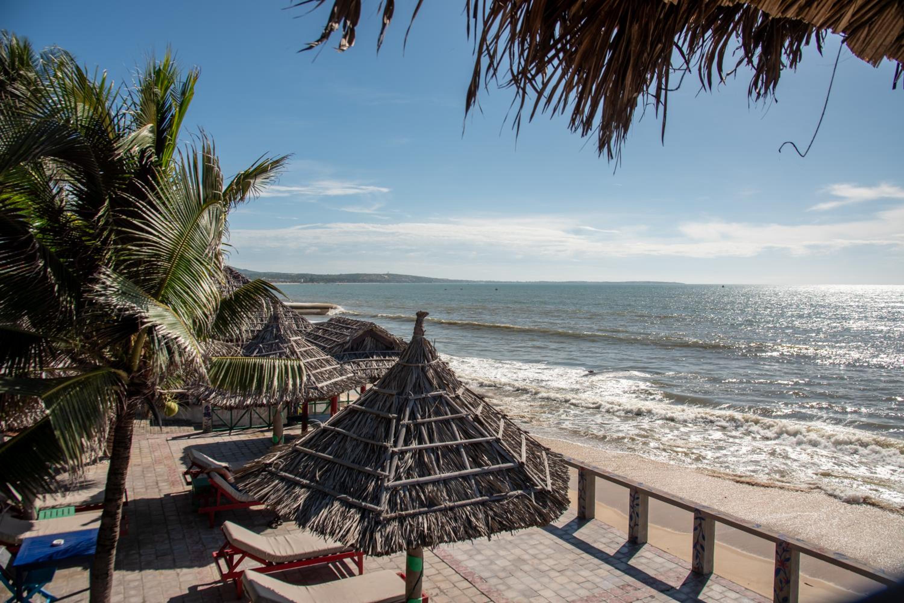 Full Moon Beach Resort