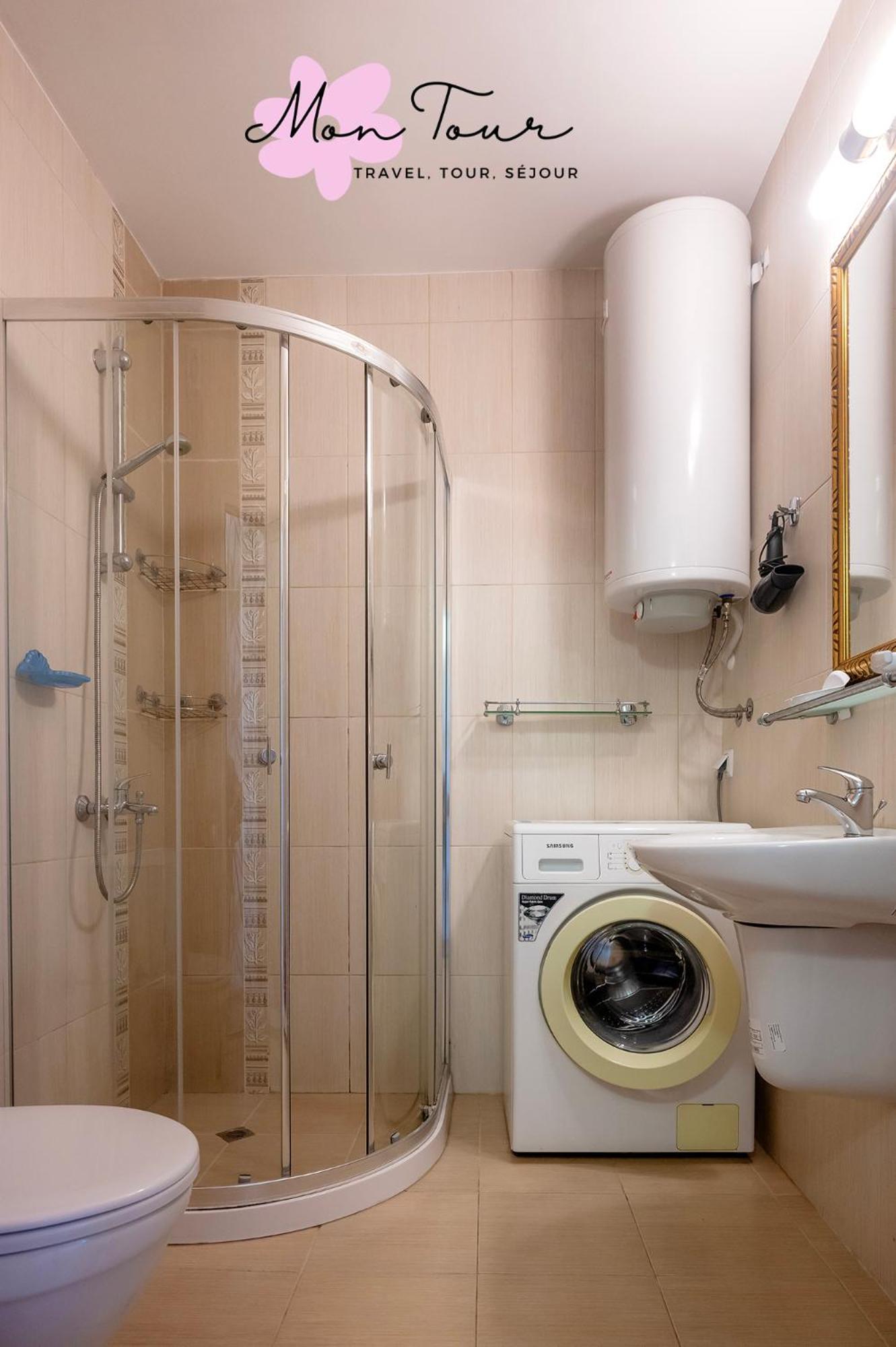 Mon Tour apartments