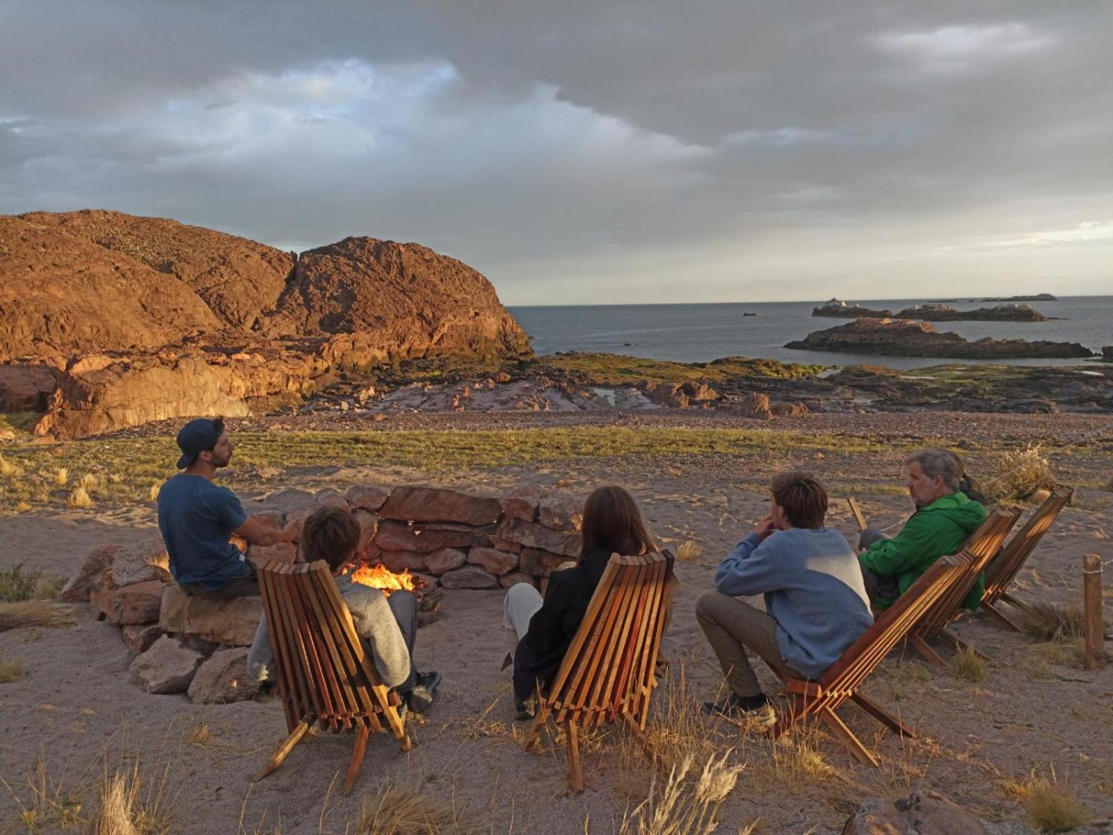 Isla Leones Camps