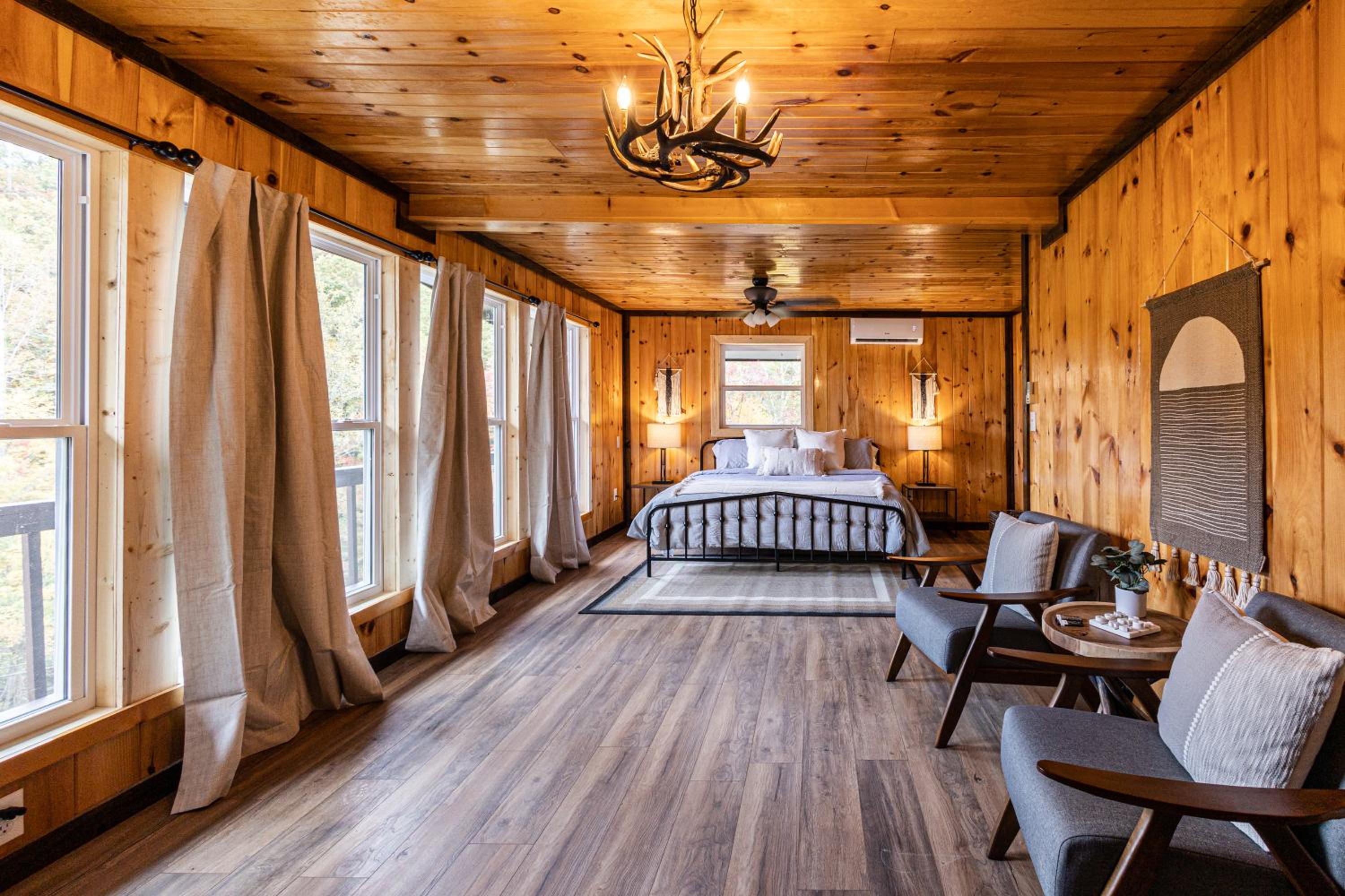 Big Blue Cabins view 4