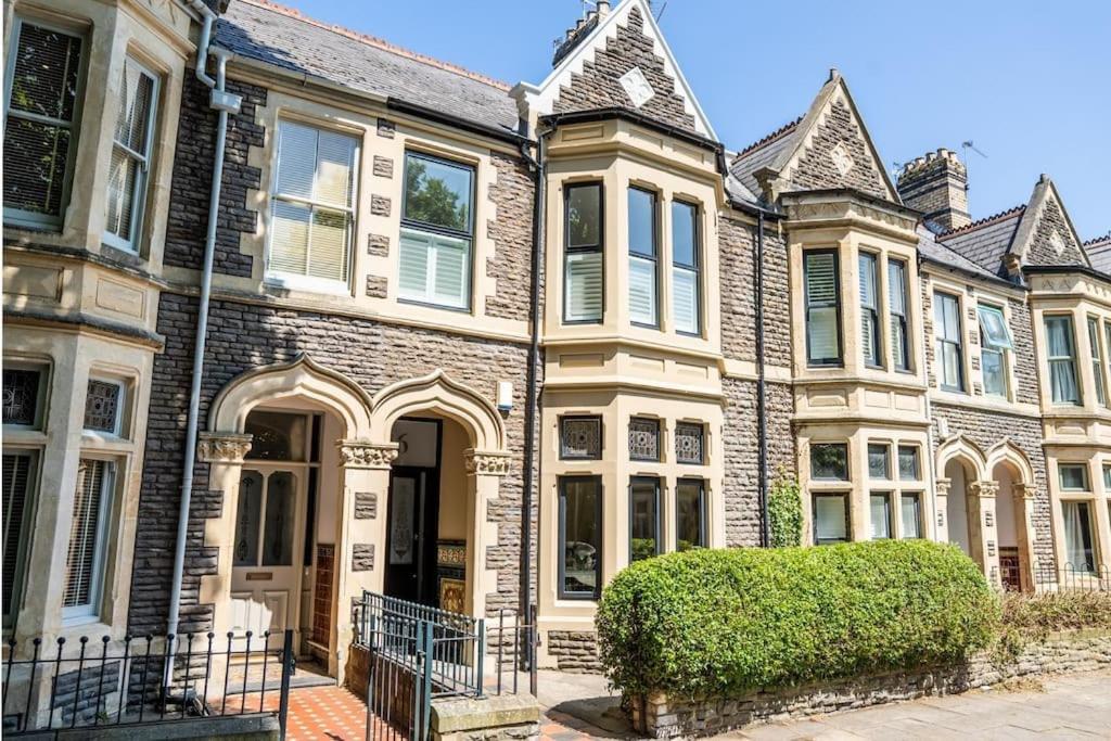 The Pontcanna Sapphire 2-Bed Haven