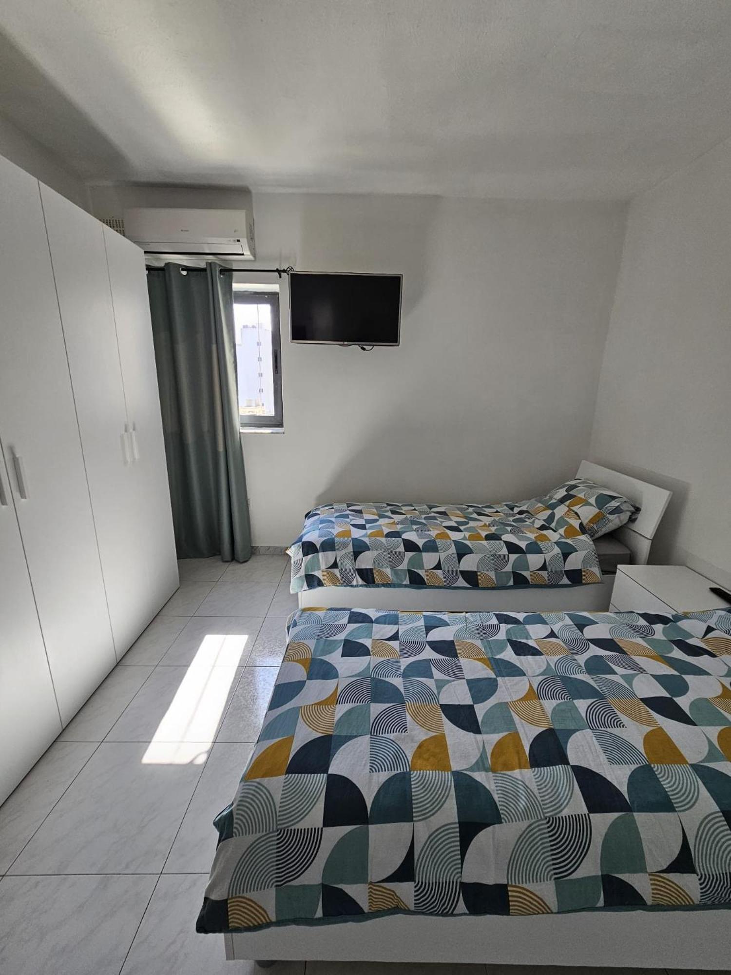 Beautiful two bedroom in center of Qawra photo 2