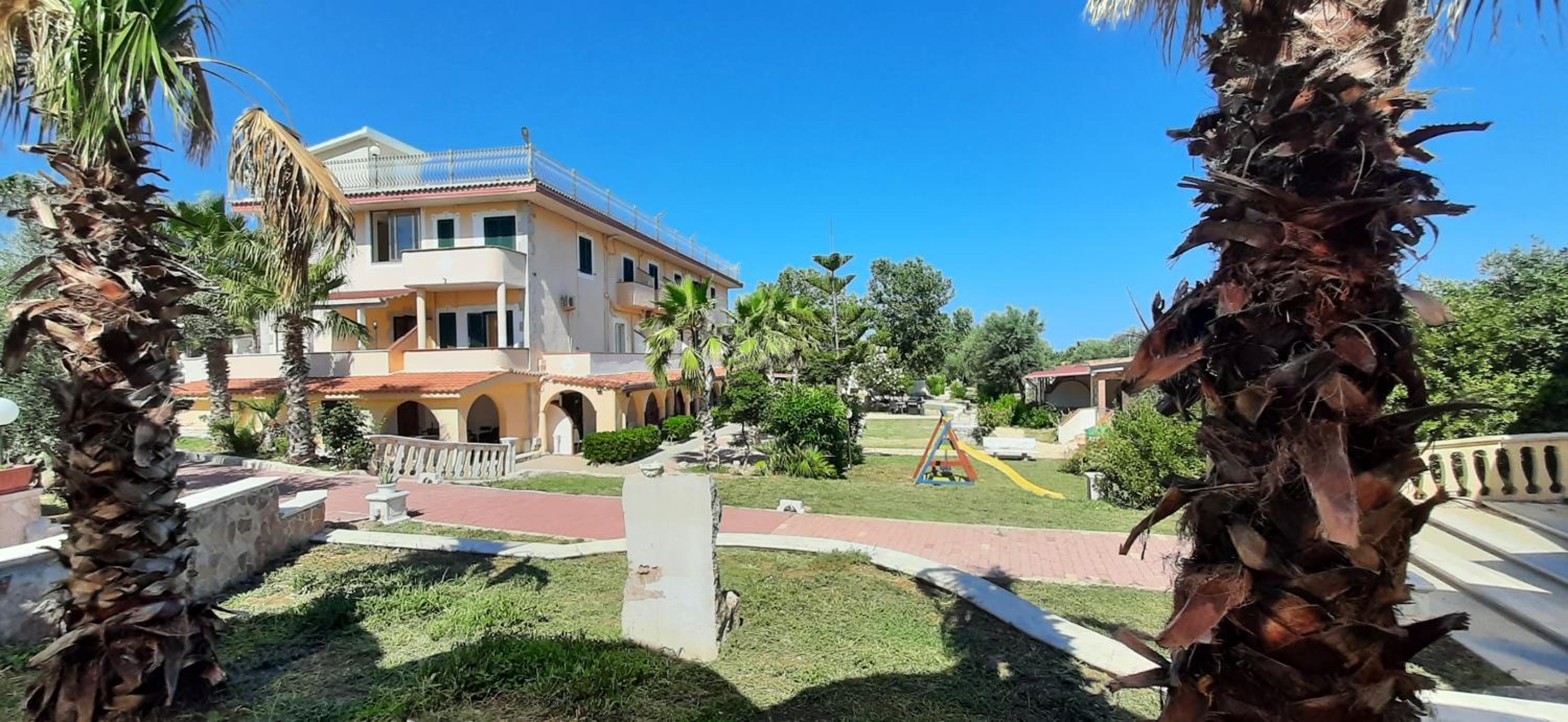 APPARTAMENTO AL MARE CON PISCINA view 4