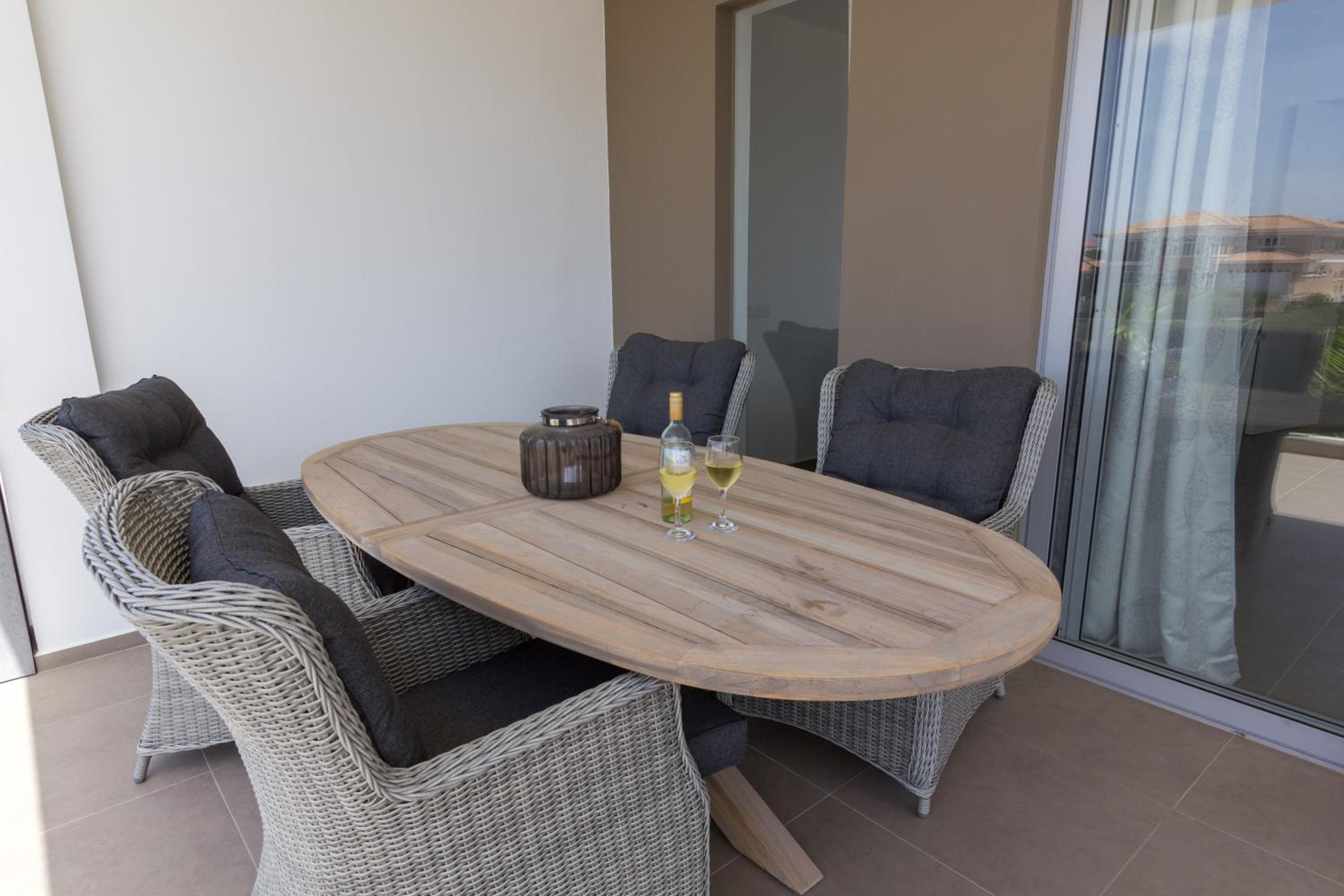 Goudhaen Luxury Private apartments Jan Thiel Beach