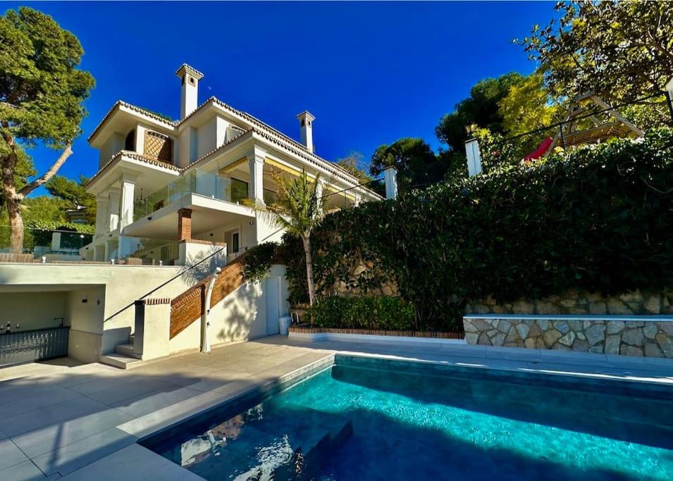 Villa privada con piscina en Málaga