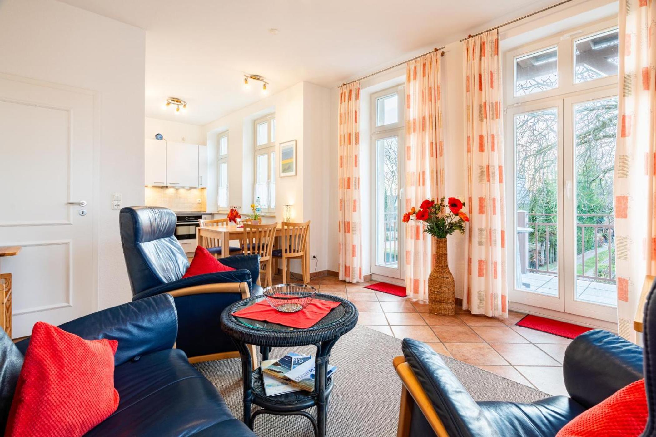 Stilvoll einger. Fewo mit Balkon, Parkplatz, in Strandnähe