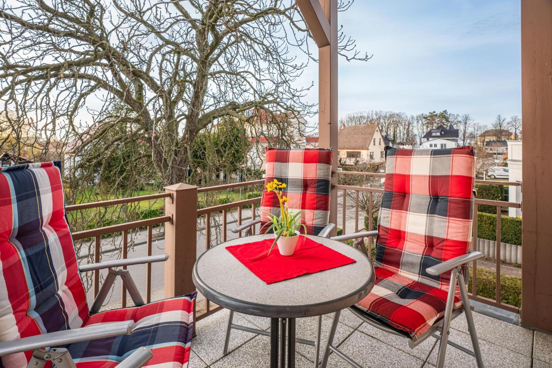 Stilvoll einger. Fewo mit Balkon, Parkplatz, in Strandnähe