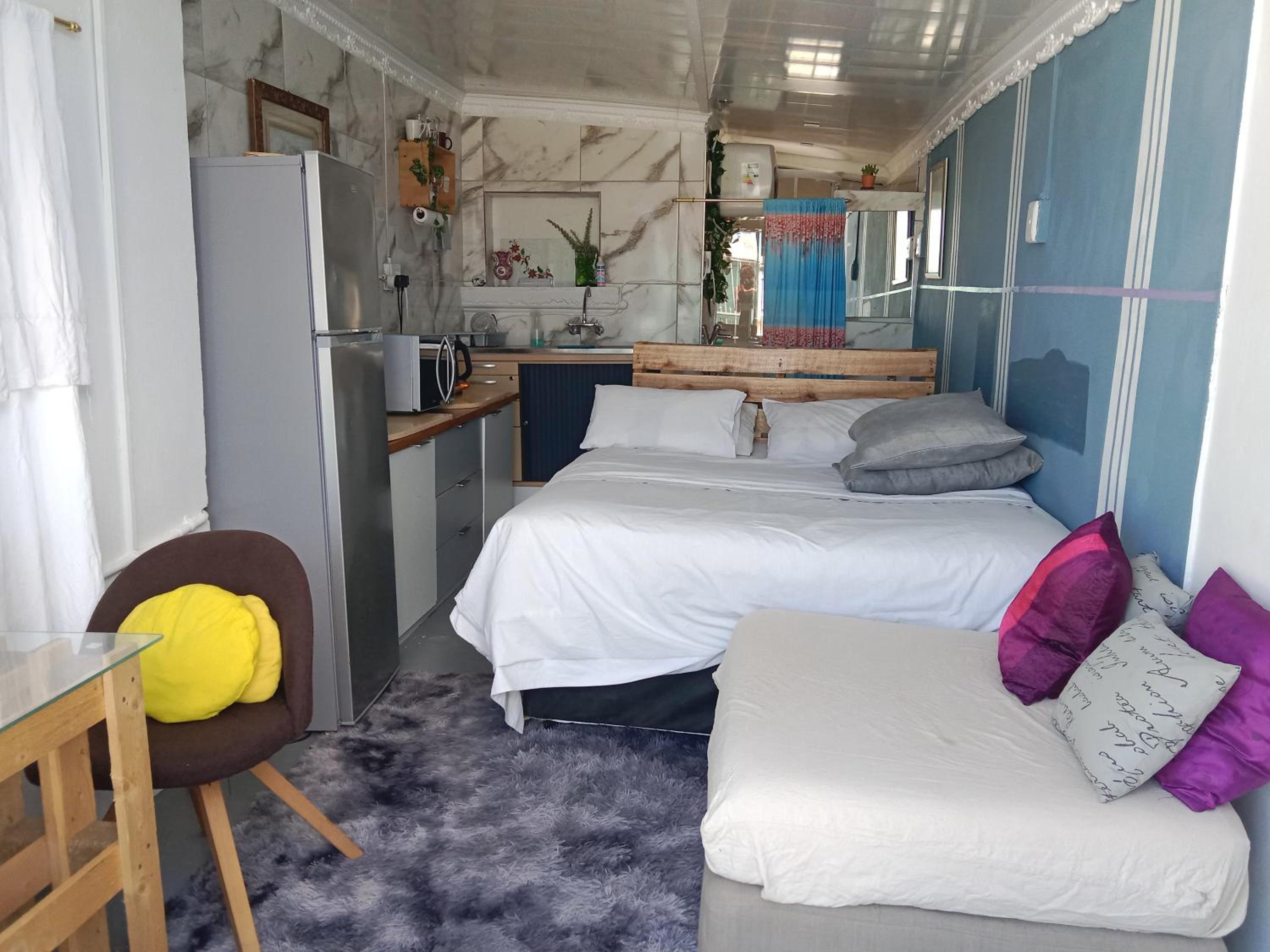 Cozy Private En Suite Studio