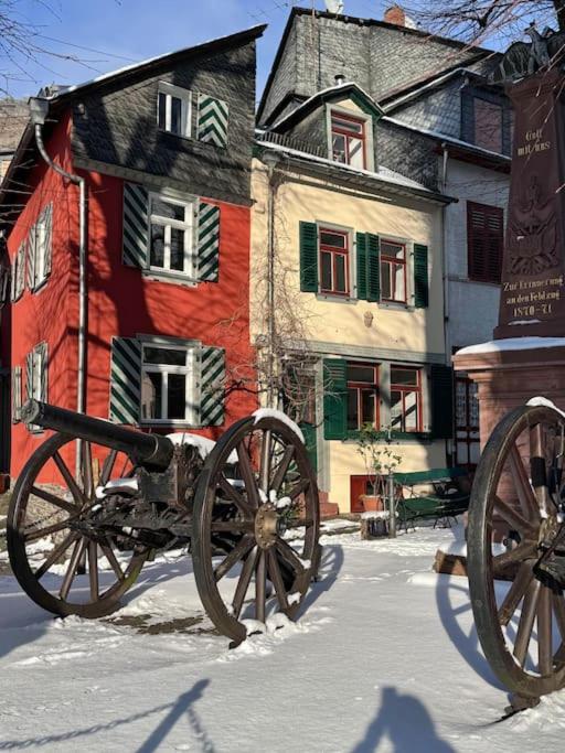 Historic Skipper`s House in Old Town