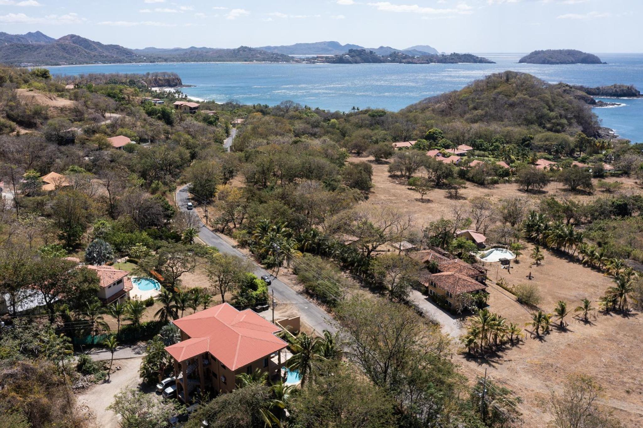 Vida de la Paz 4 - Oceanview Condo, 2BR, just remodeled, Playa Prieta