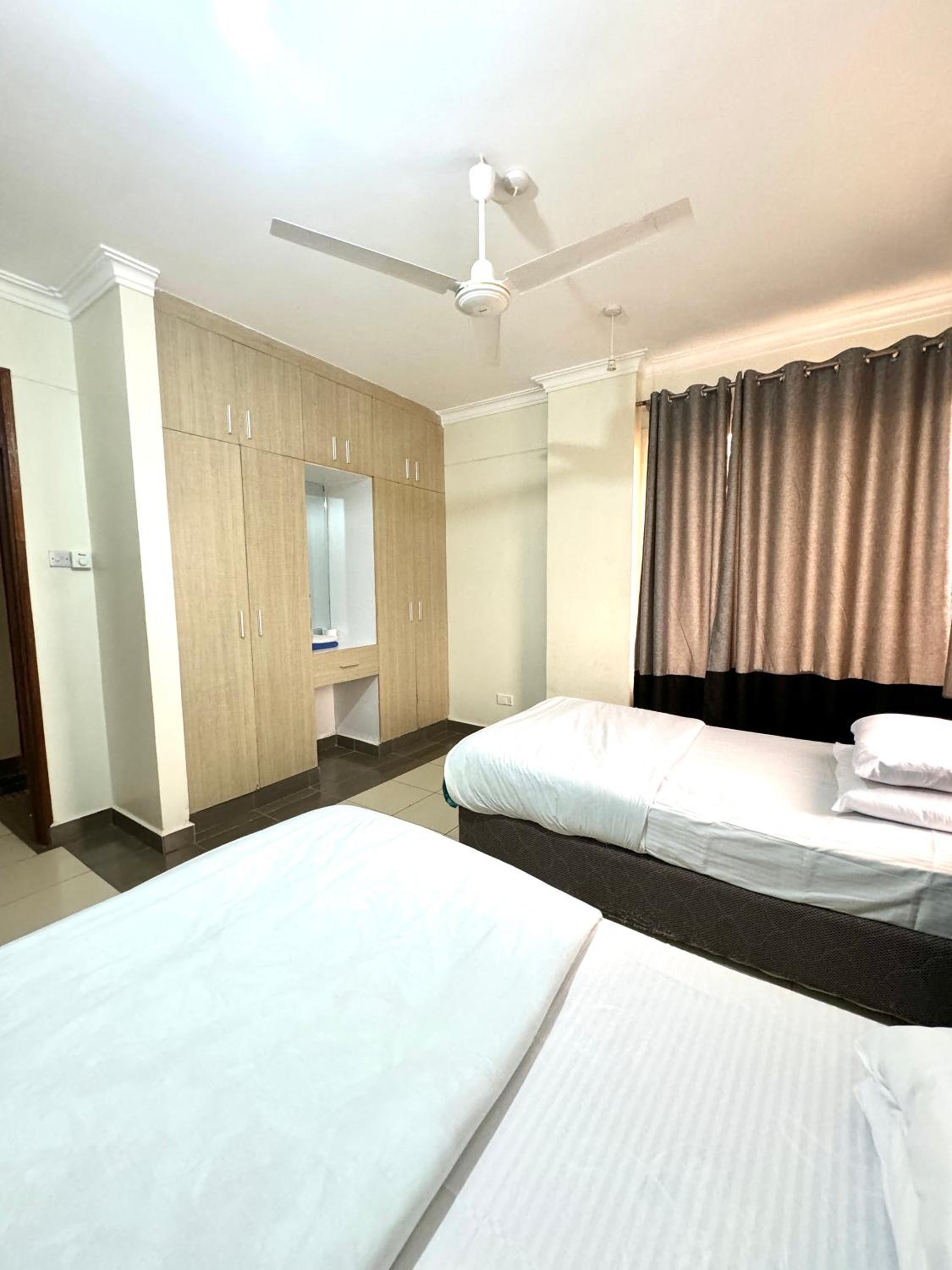 Hillsview Apartment