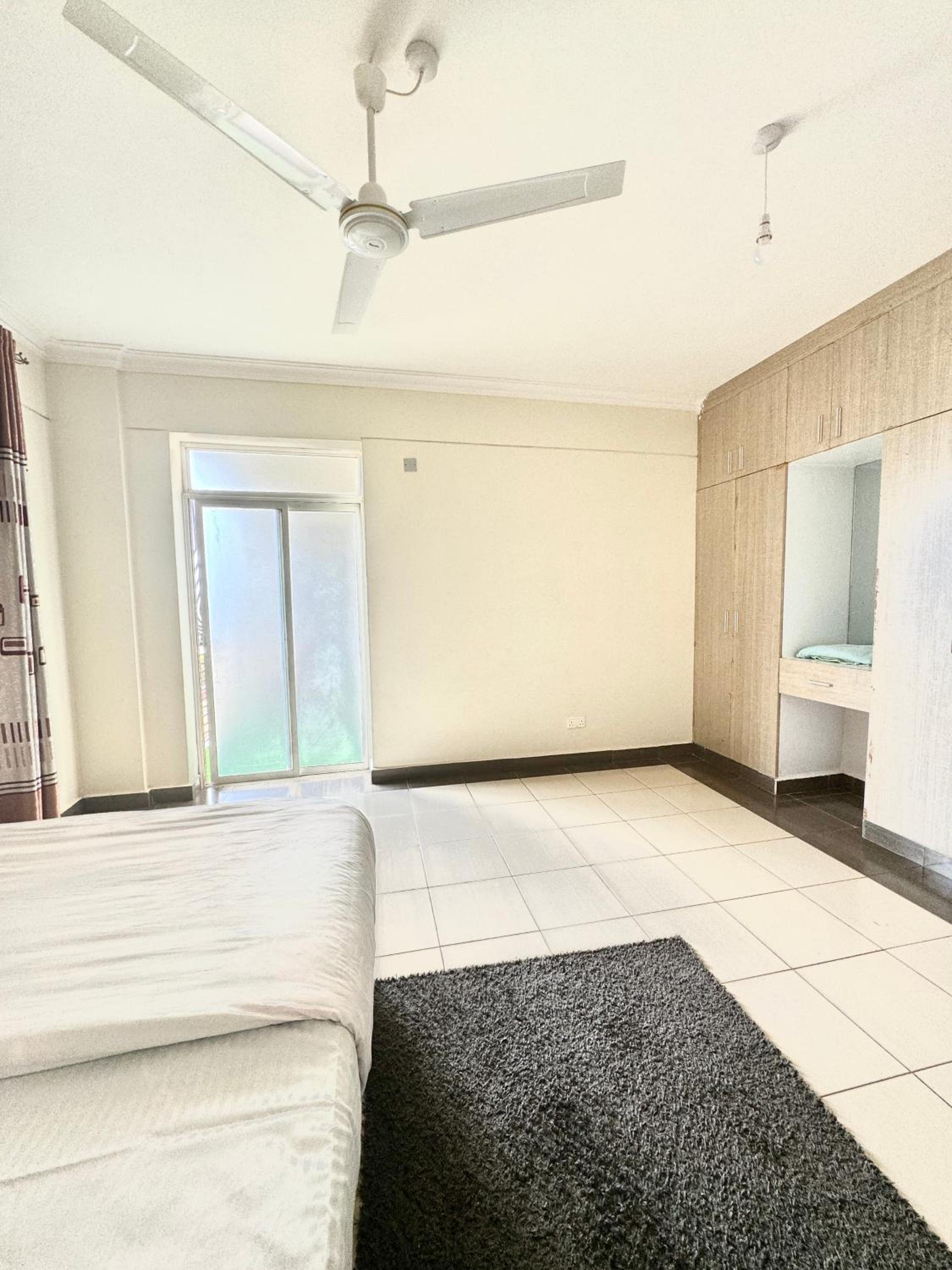 Hillsview Apartment