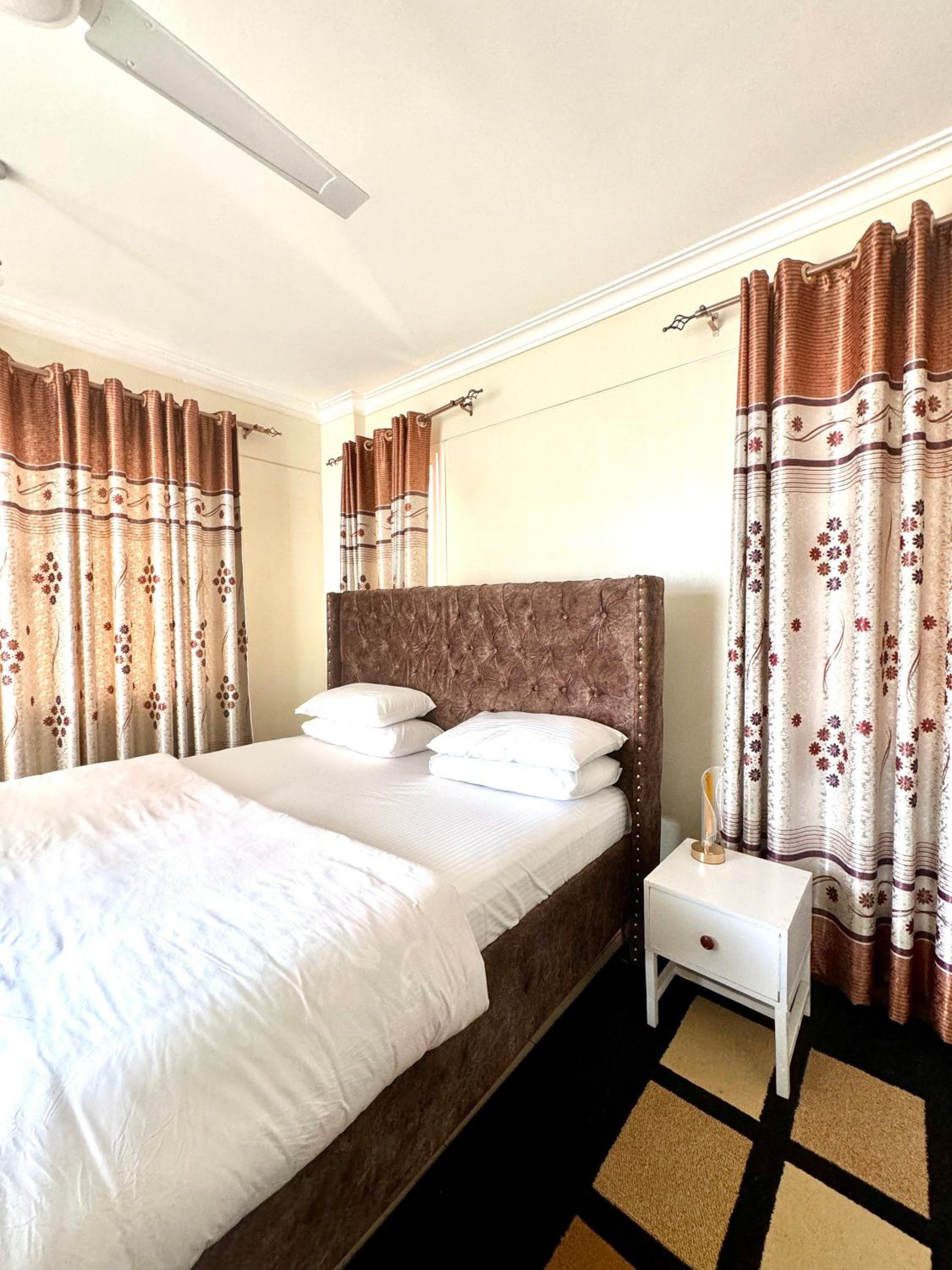 Hillsview Apartment