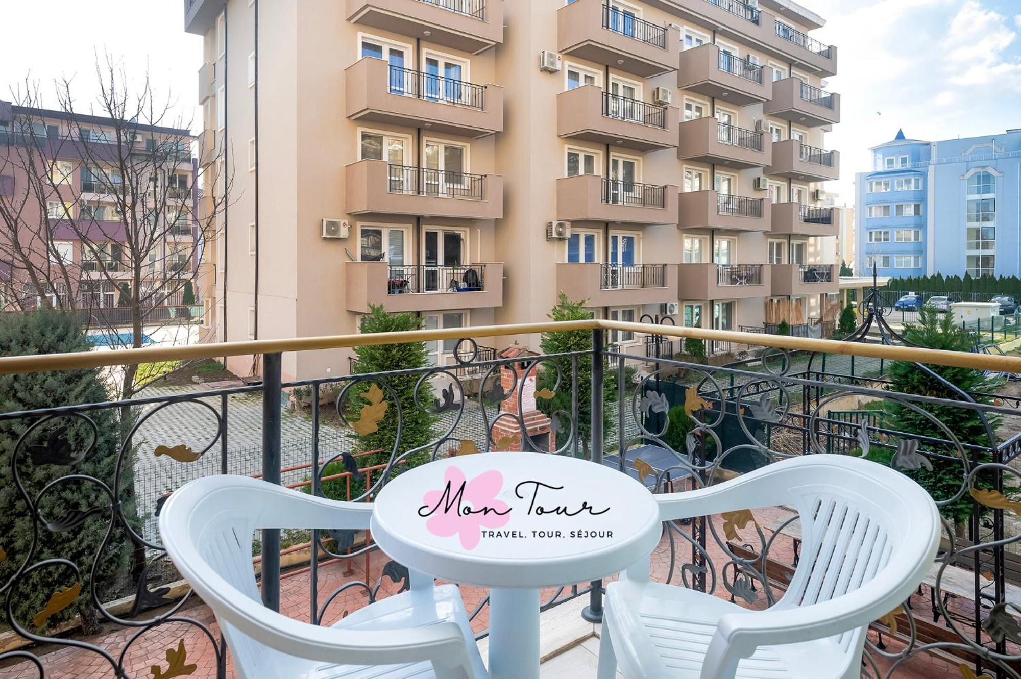 Mon Tour apartments