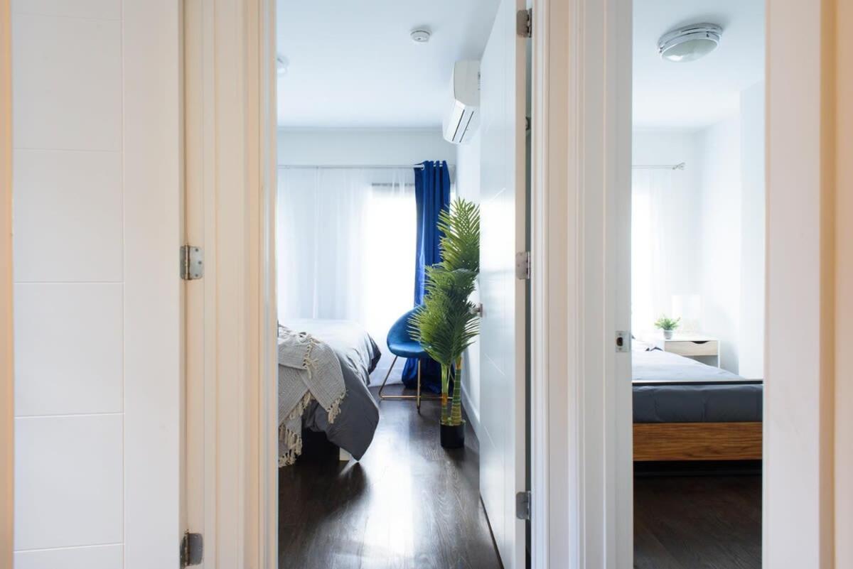 39-3 Newly renovated 3 BR Prime midtown sleeps 6