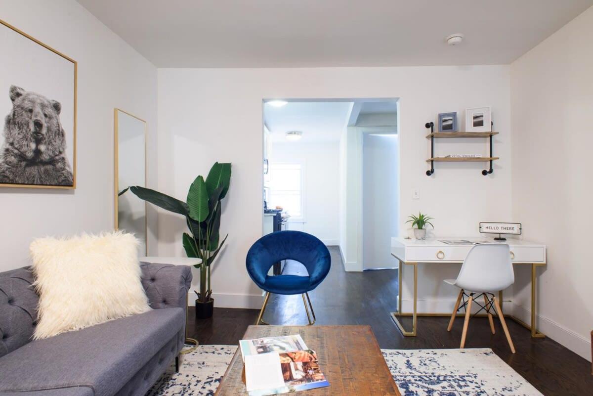 39-3 Newly renovated 3 BR Prime midtown sleeps 6