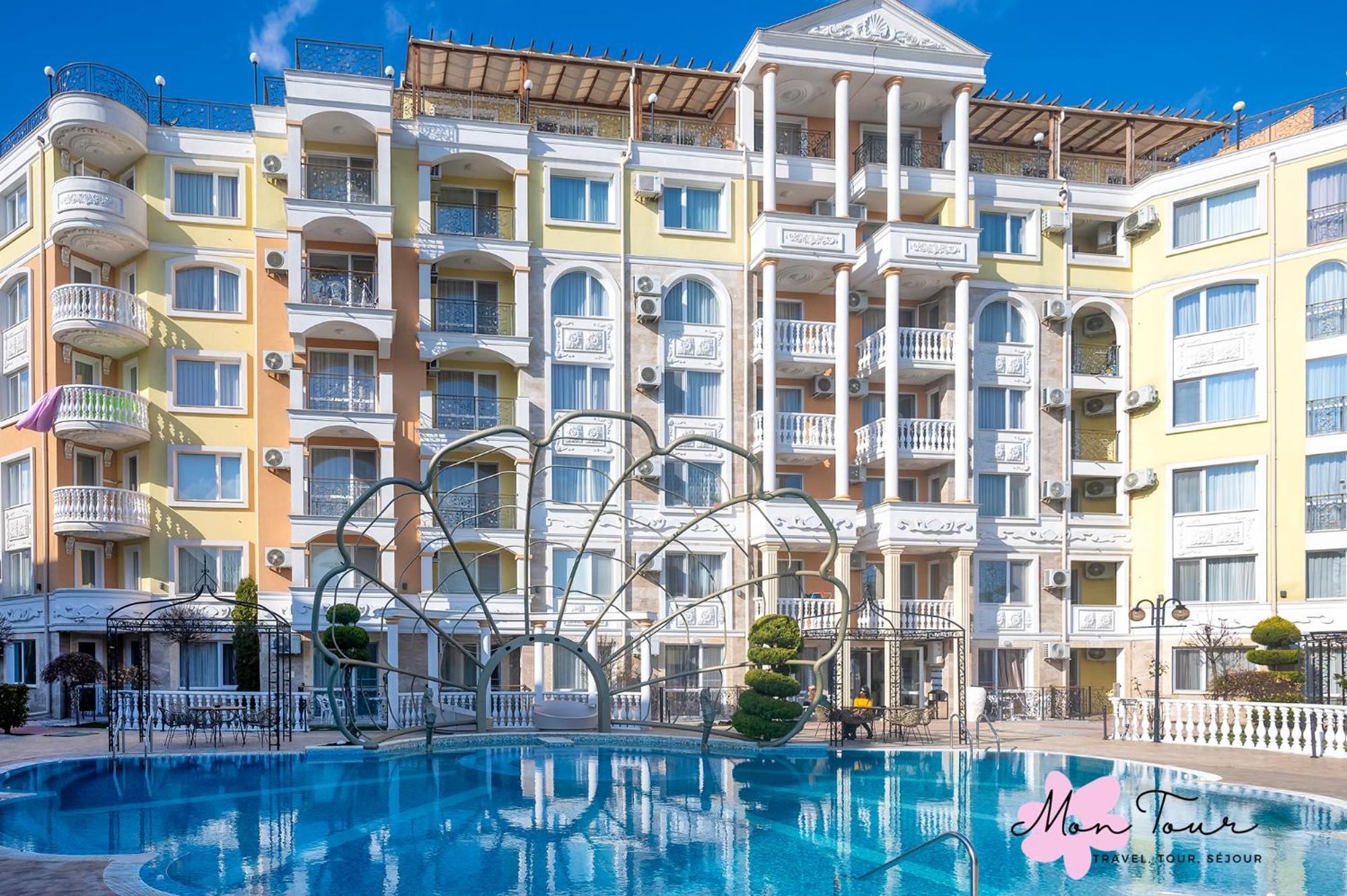 Mon Tour apartments