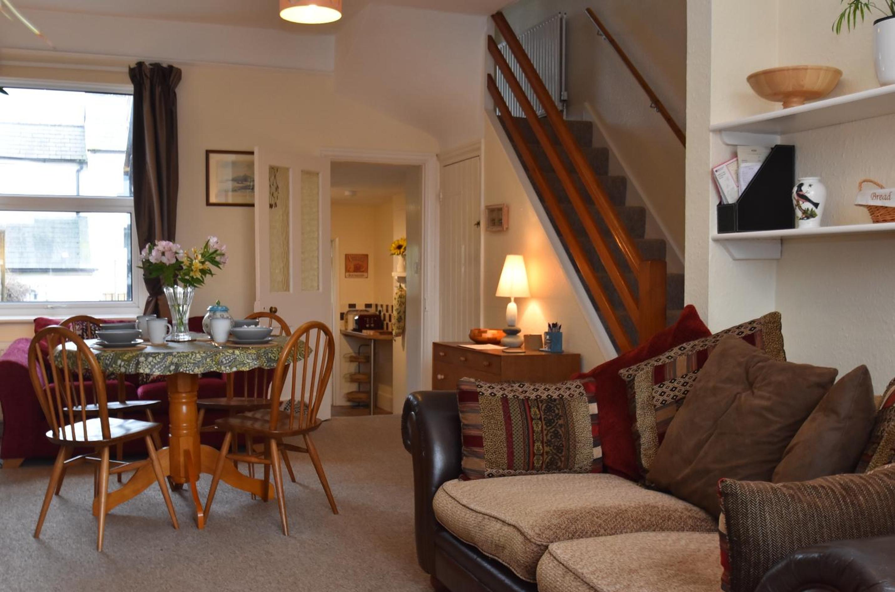Tilling View with private parking view 3