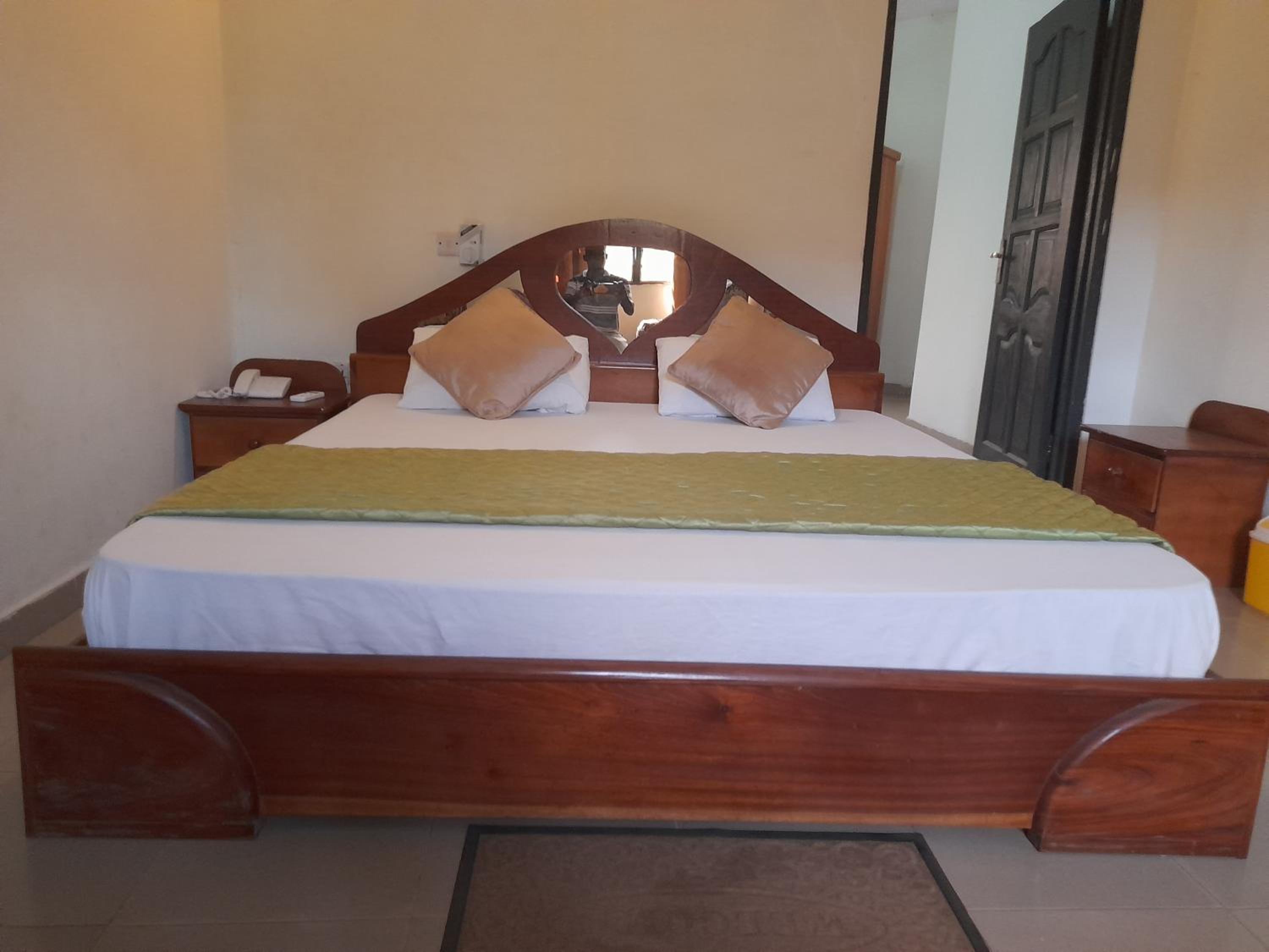 Paradise Ocean Resort