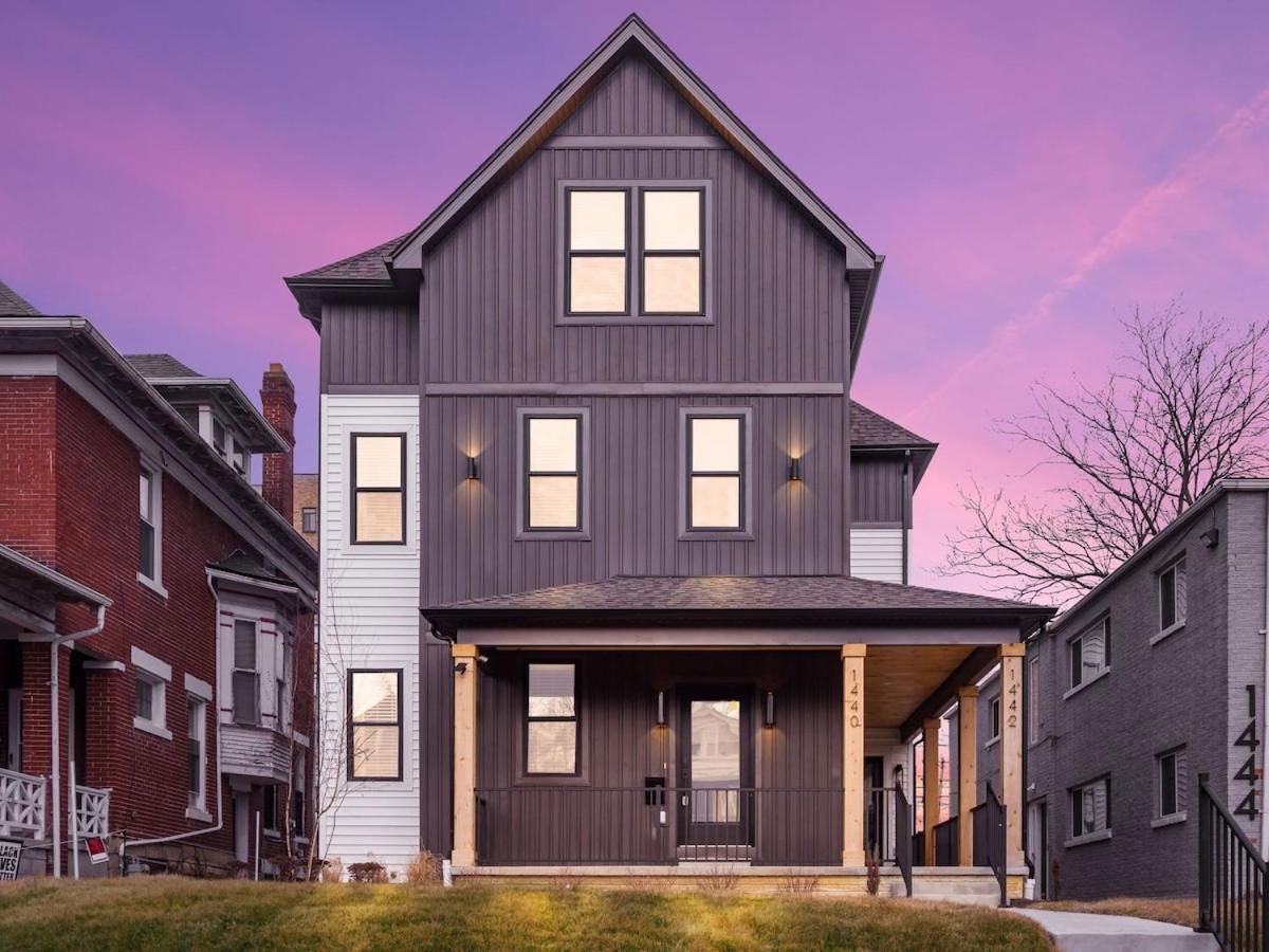 Modern Luxury 4BR 3 5BA Oasis in Historic Old Town East PD view 5