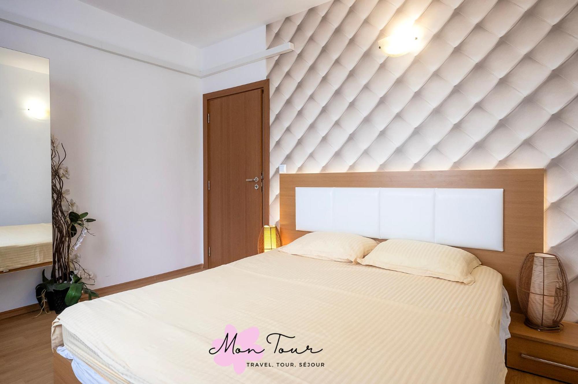 Mon Tour apartments