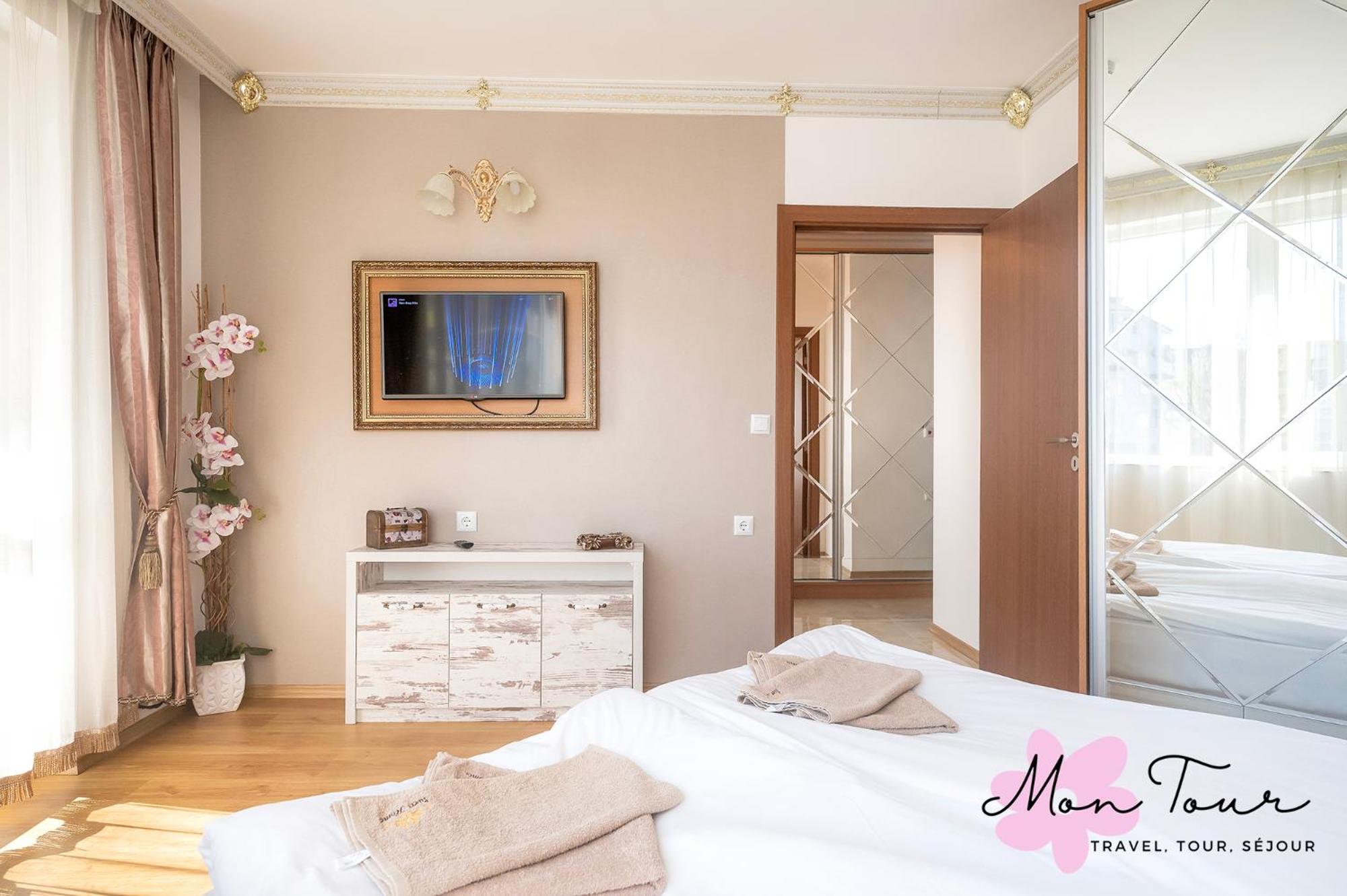 Mon Tour apartments