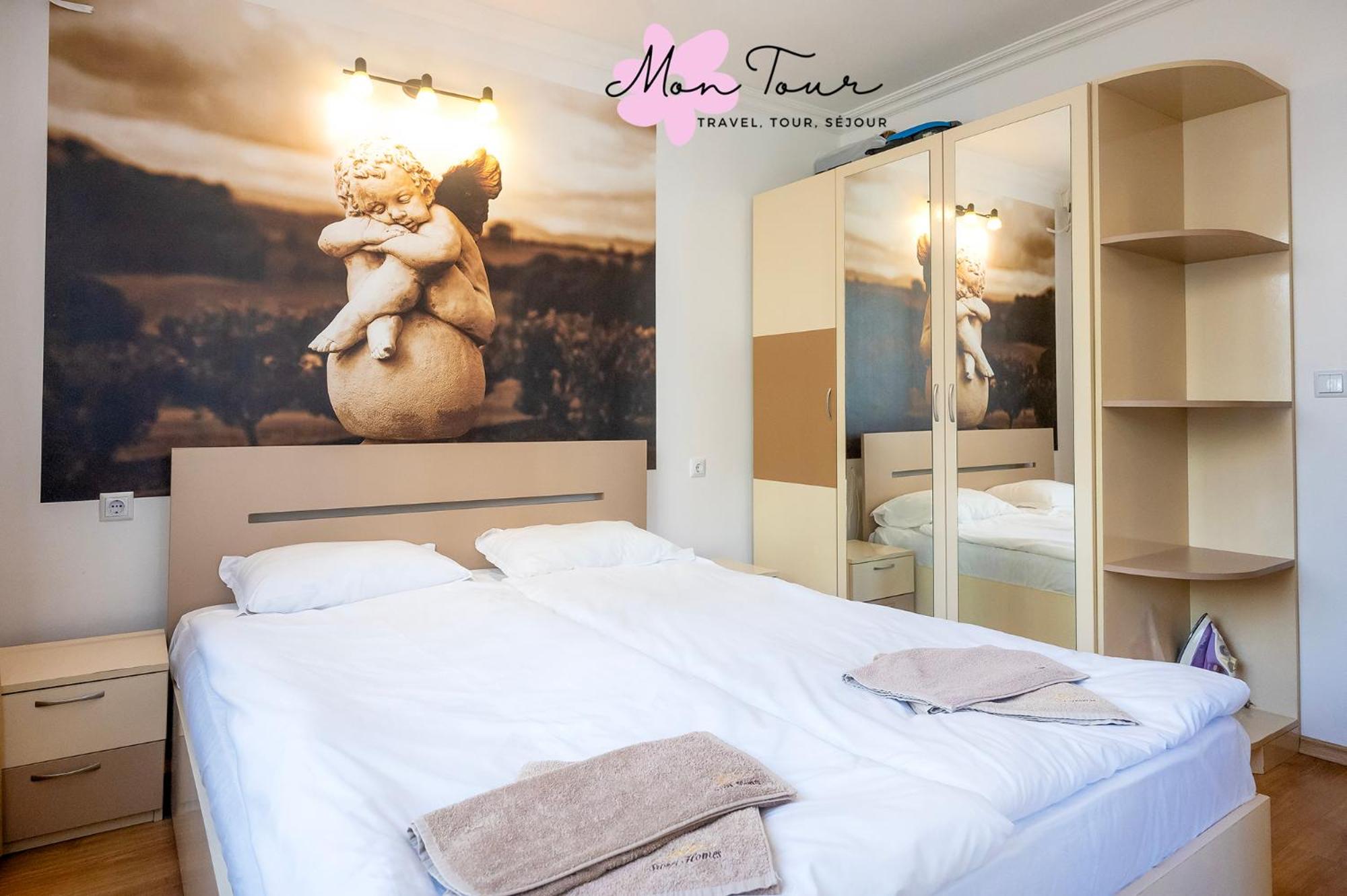 Mon Tour apartments