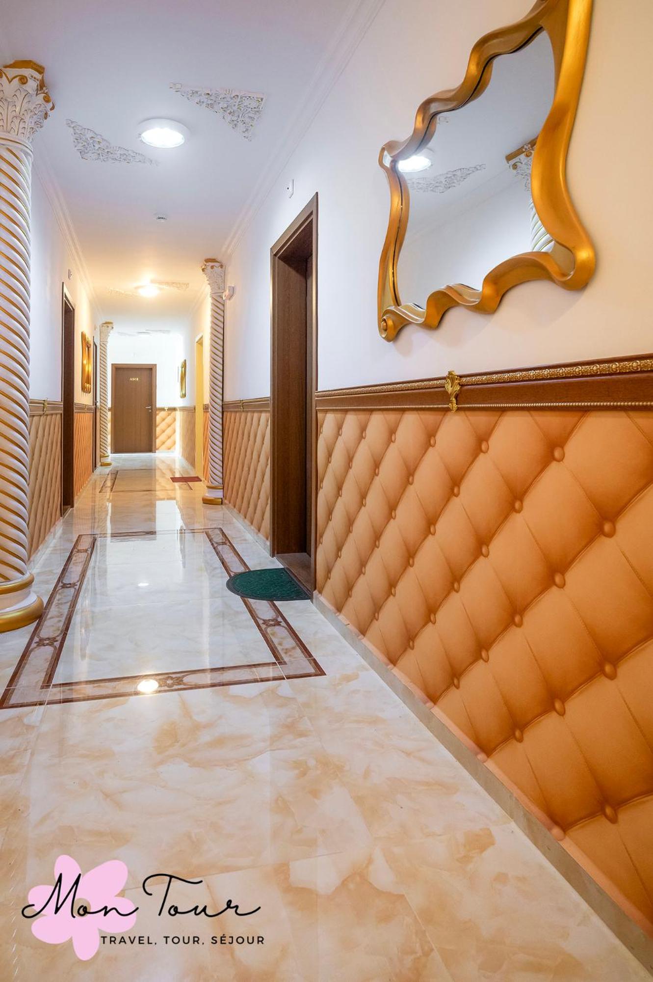 Mon Tour apartments
