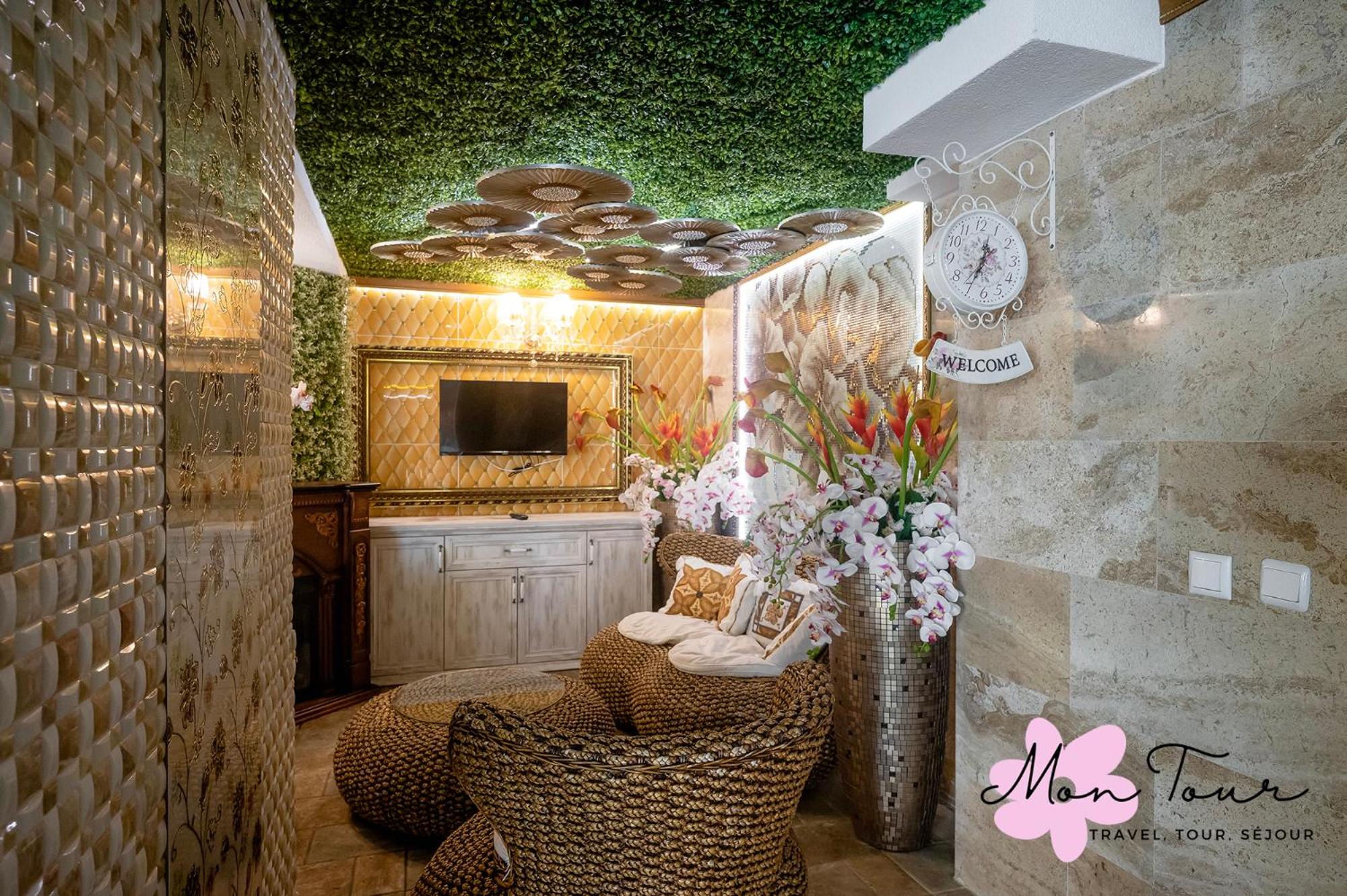 Mon Tour apartments