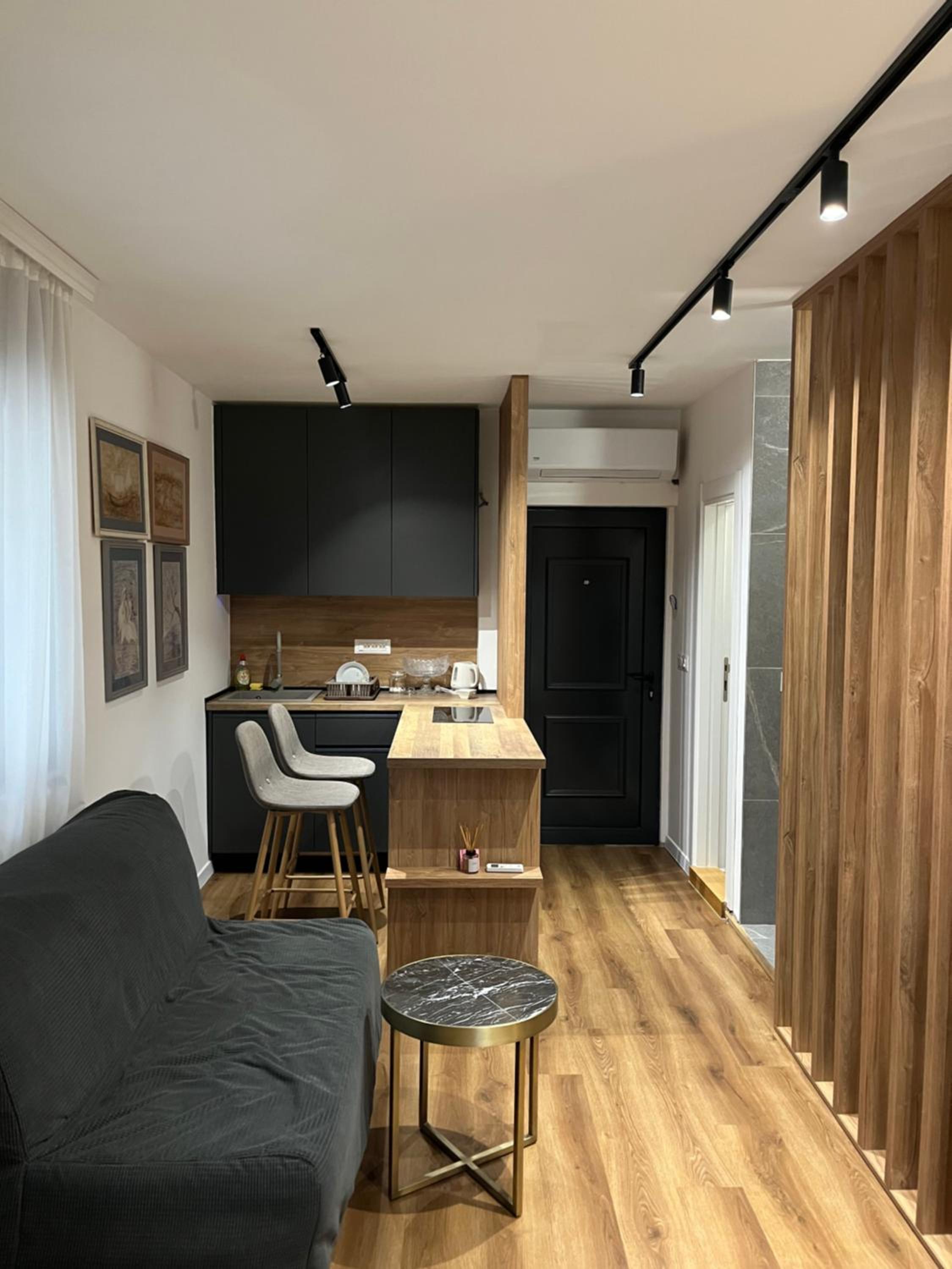 Parliament Studio Appartment